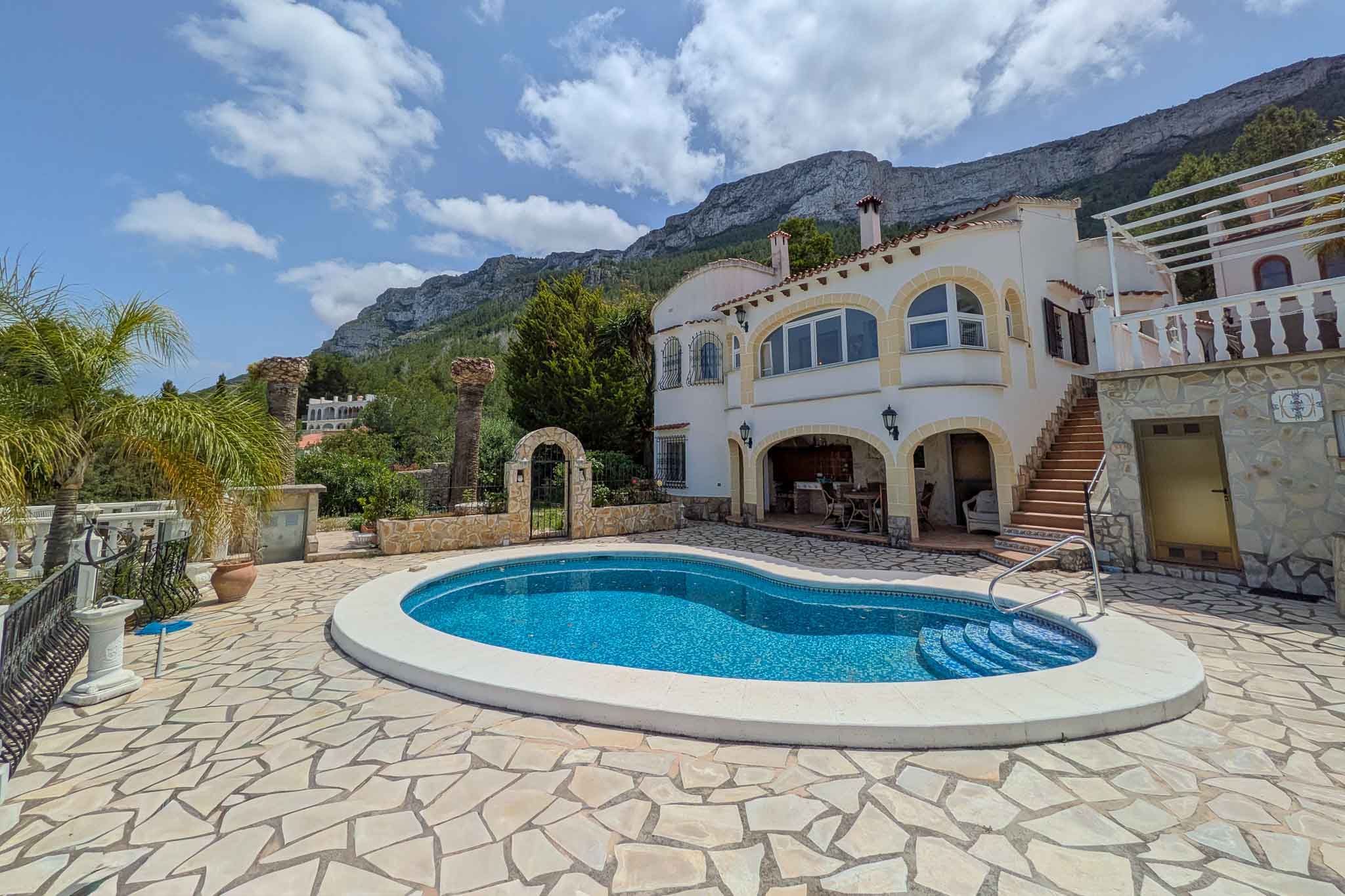 DP-40-C4XY8333DEN-2 Villa te koop in Denia