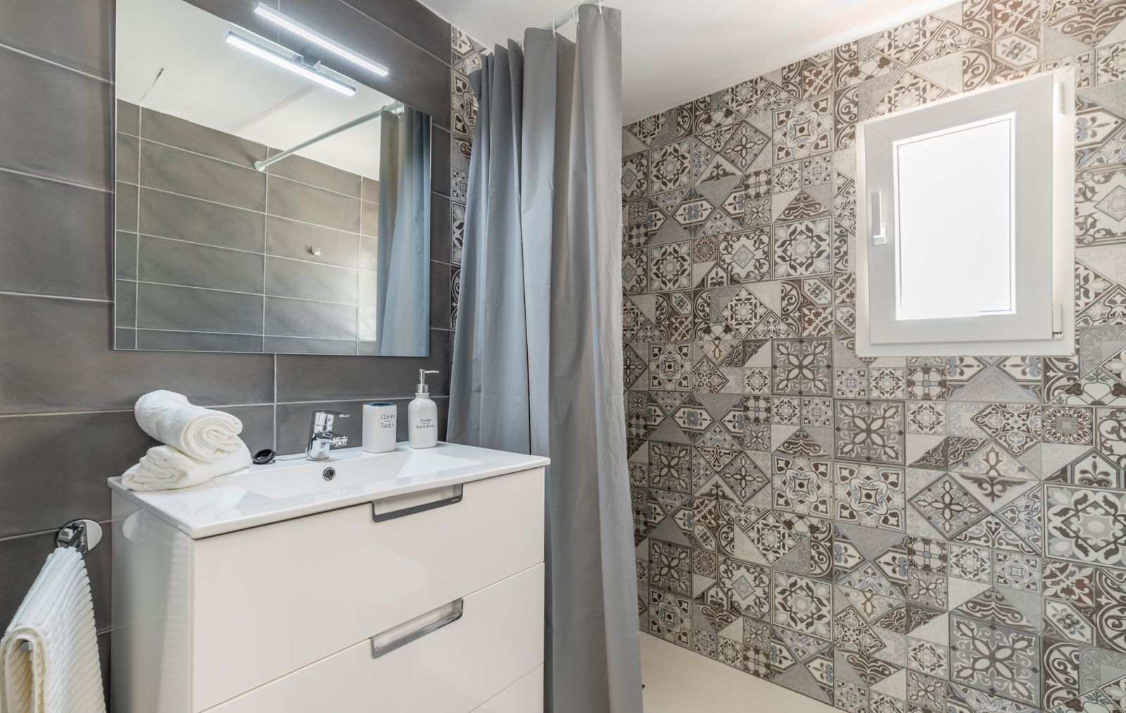 DP-46-2629V-E-17 Gerenoveerde mediterrane villa met zeezicht in Benissa