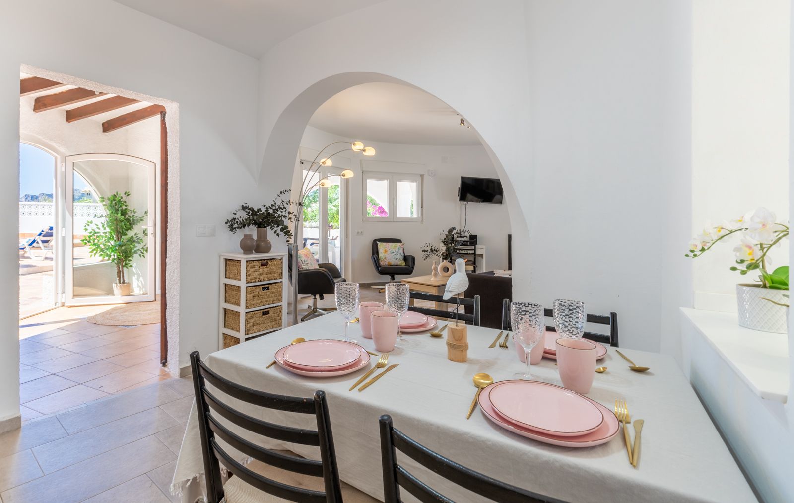 DP-46-2629V-E-3 Gerenoveerde mediterrane villa met zeezicht in Benissa
