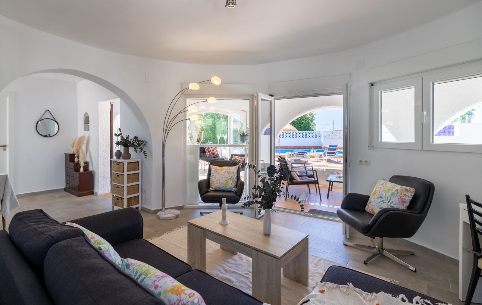 DP-46-2629V-E-7 Gerenoveerde mediterrane villa met zeezicht in Benissa