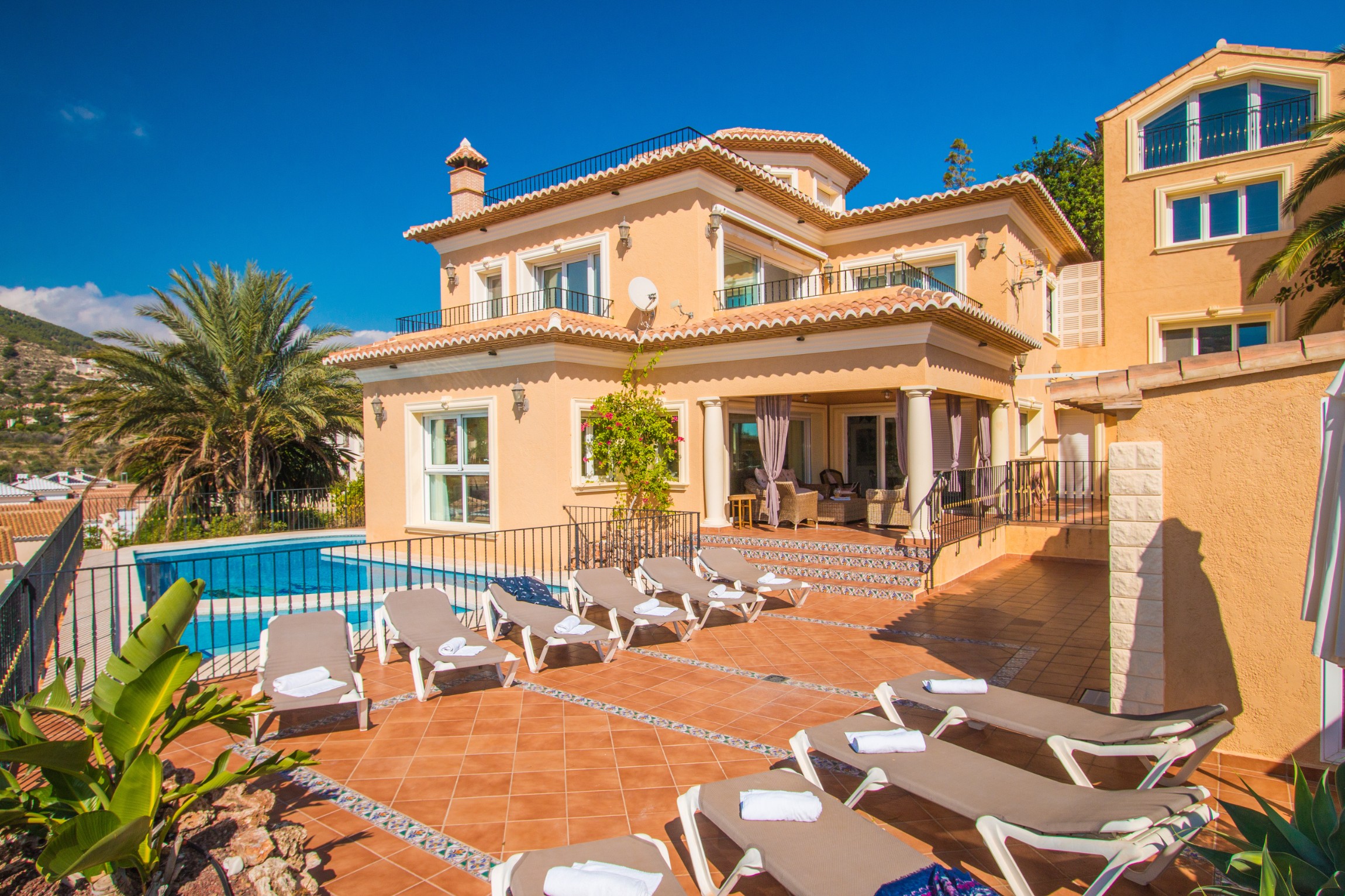 Luxe villa met privézwembad op 750 m van het strand in Calpe