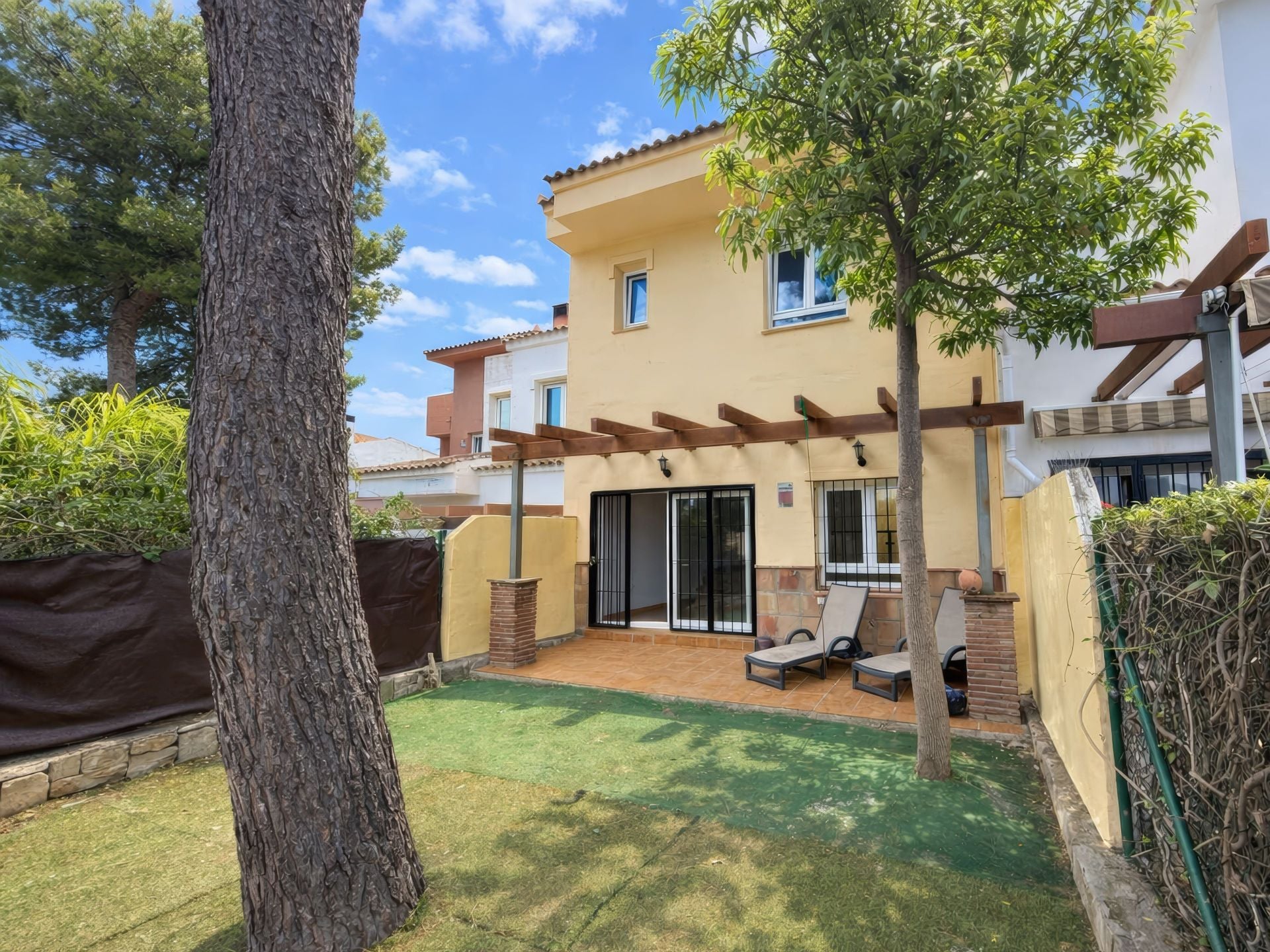 DP-52-TH5365960-16 Geschakelde woning te koop in Alhaurin Golf