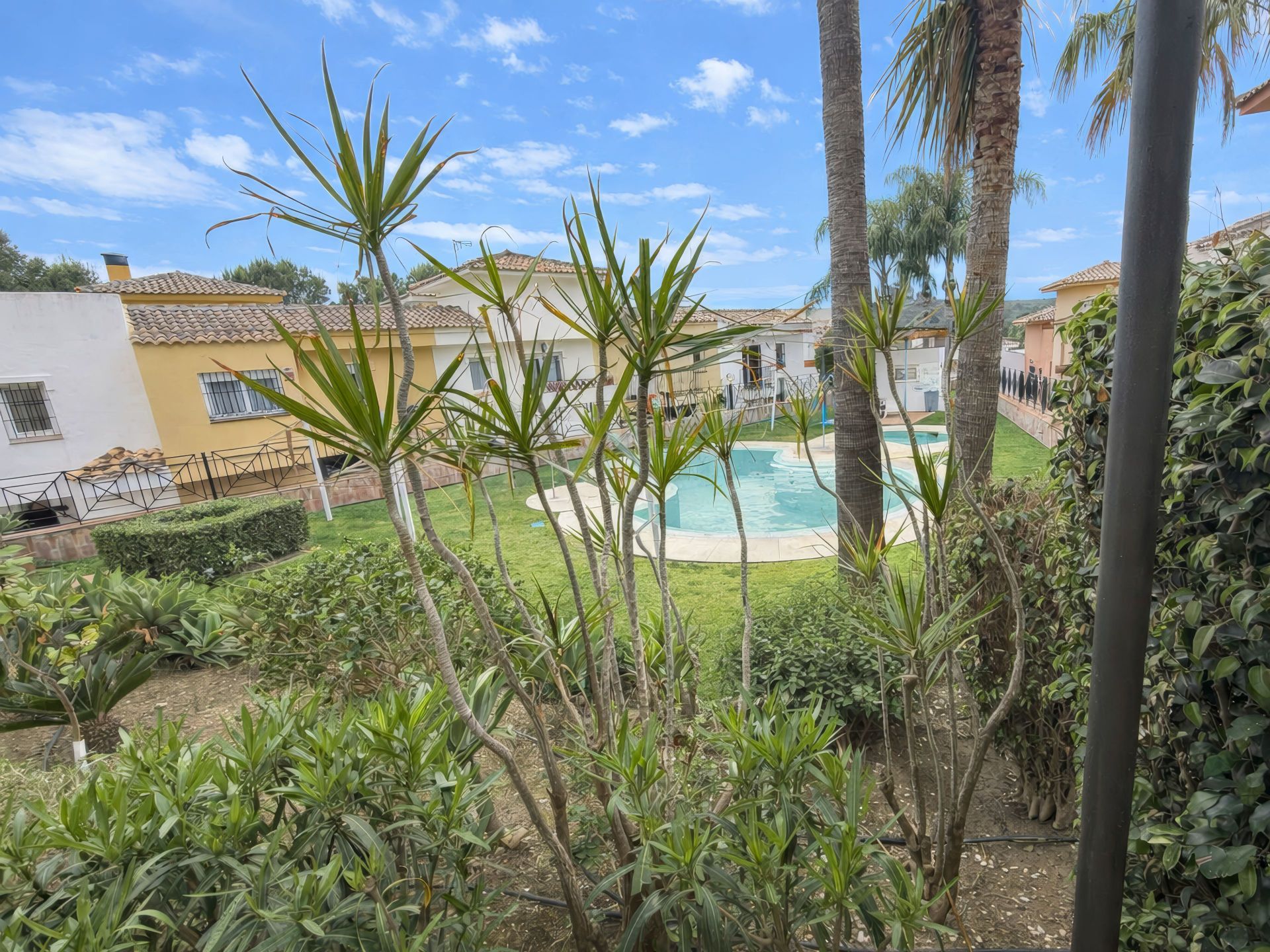 DP-52-TH5365960-2 Geschakelde woning te koop in Alhaurin Golf