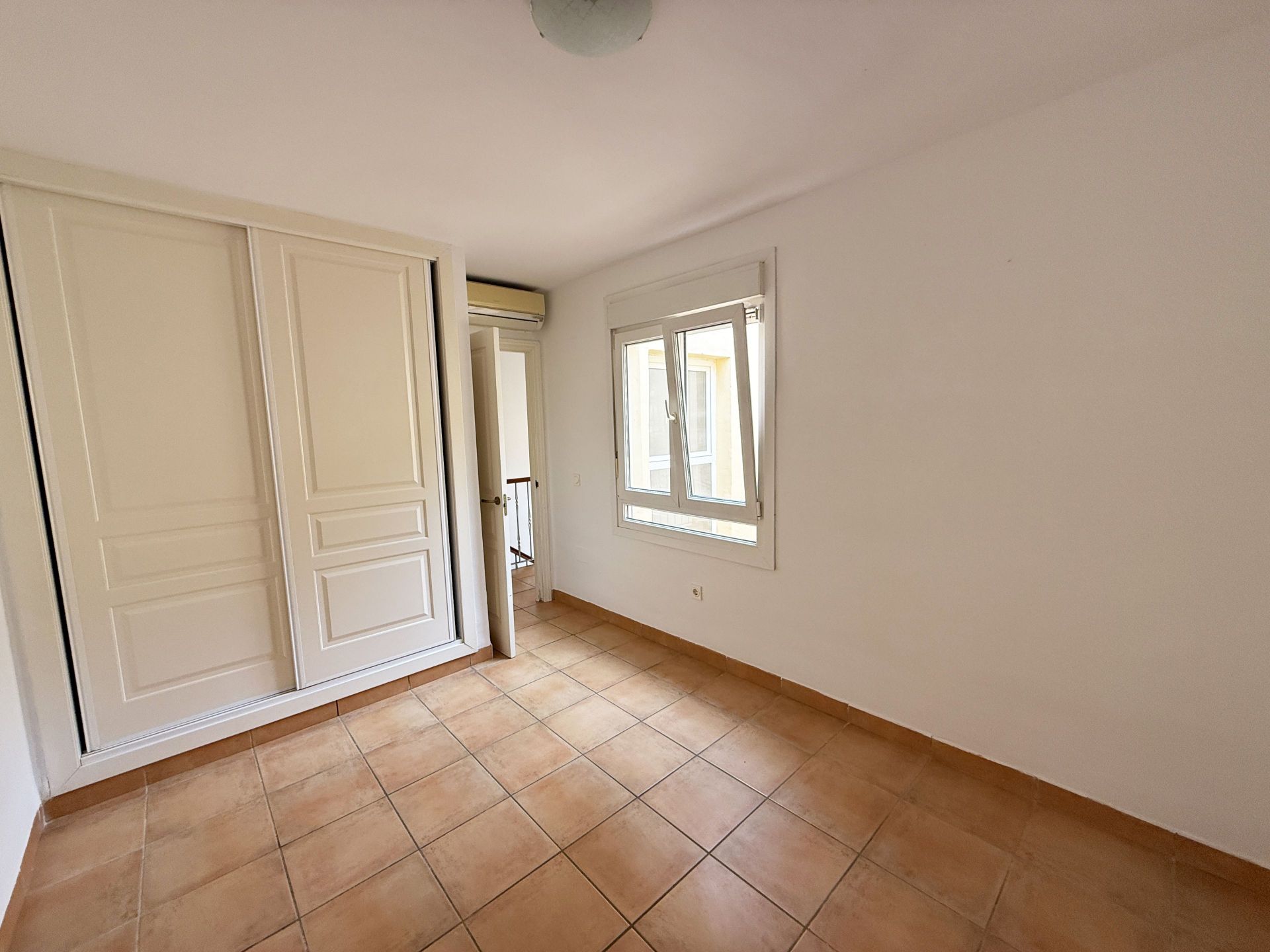 DP-52-TH5365960-9 Geschakelde woning te koop in Alhaurin Golf