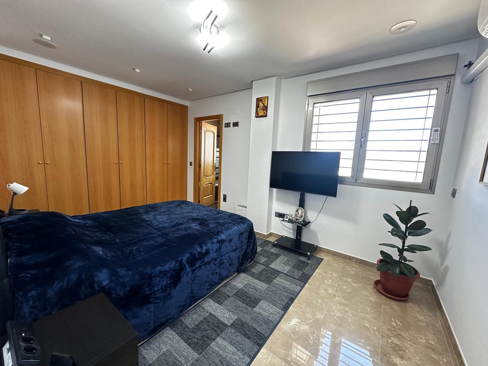Instapklare villa met zwembad te koop in Lliria