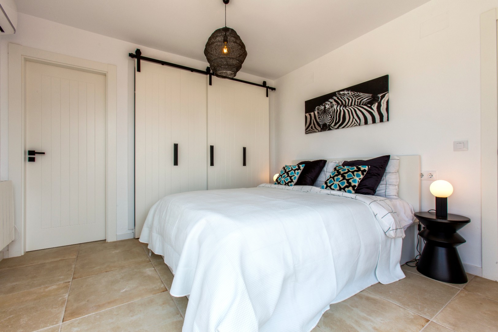 Volledig gerenoveerde zeezicht villa in Ibiza-stijl in Benissa