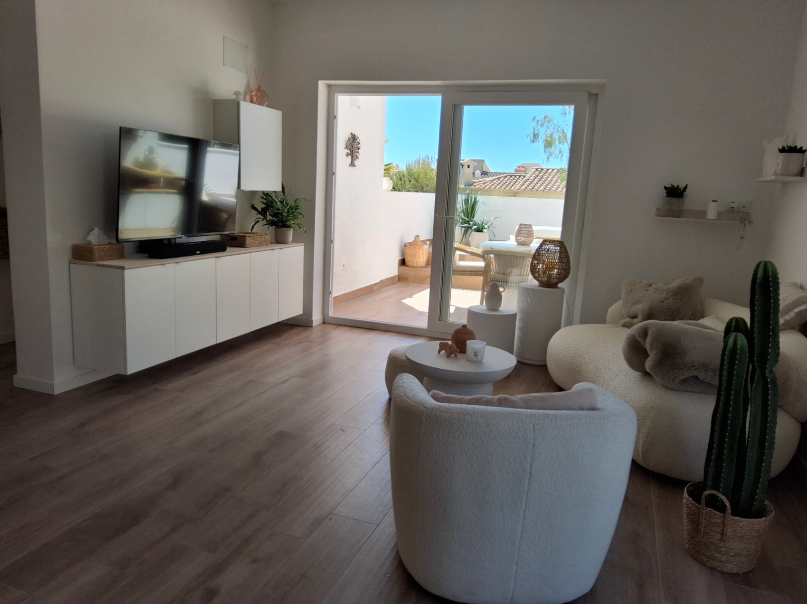 Gerenoveerde Ibiza stijl villa te koop in Benitachell