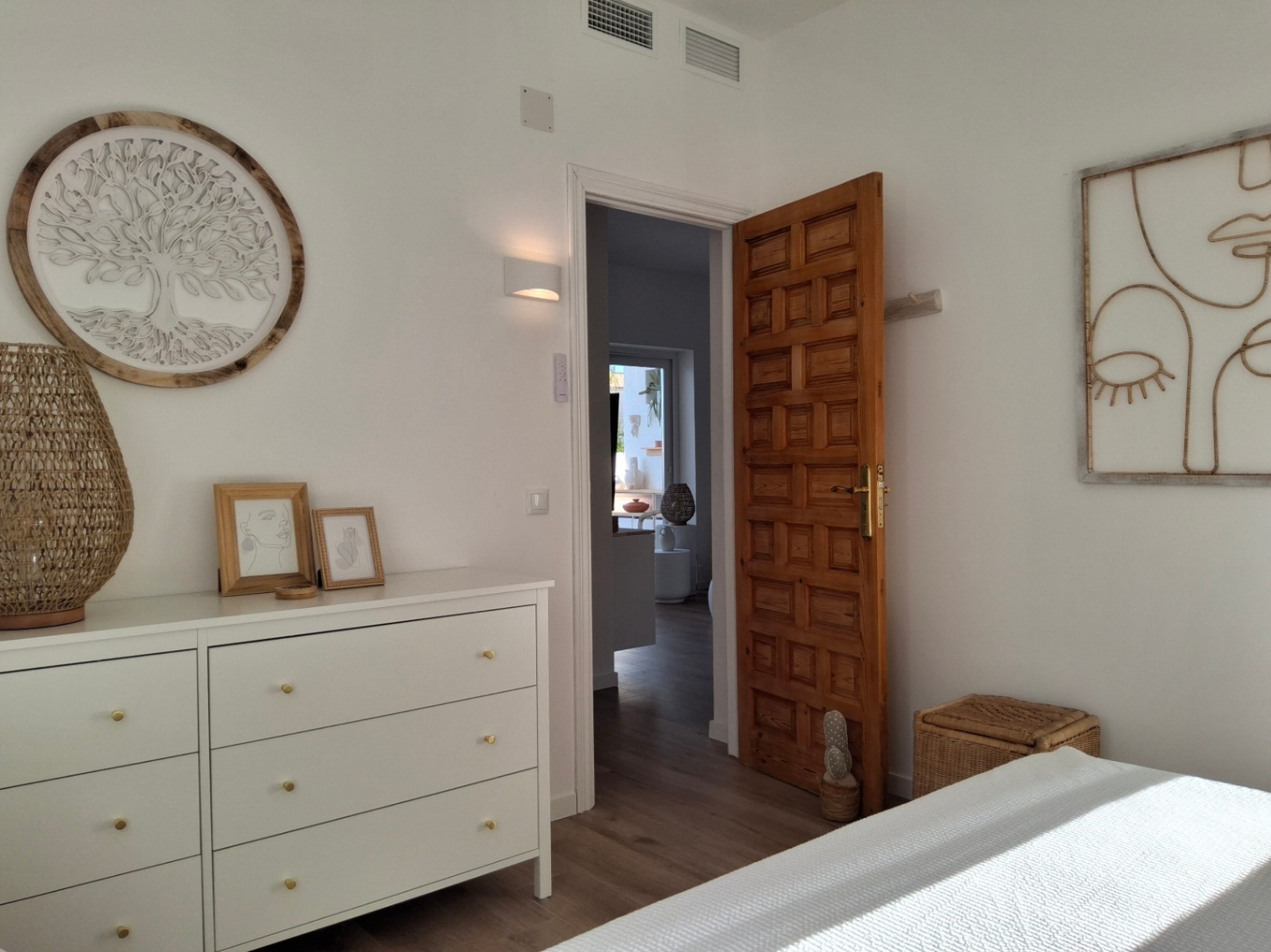 Gerenoveerde Ibiza stijl villa te koop in Benitachell