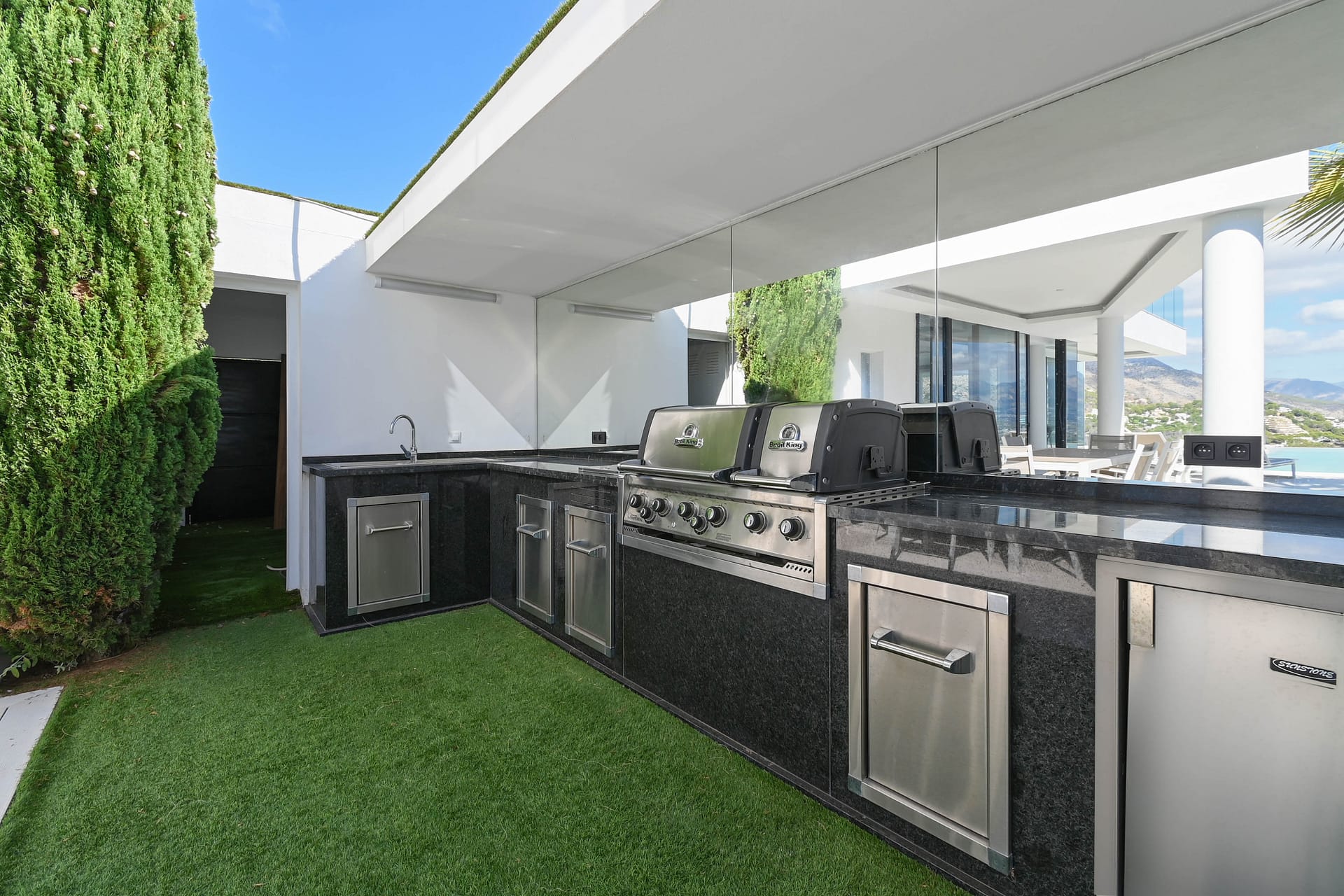 Spectaculaire luxe villa met panoramisch zeezicht in Altea