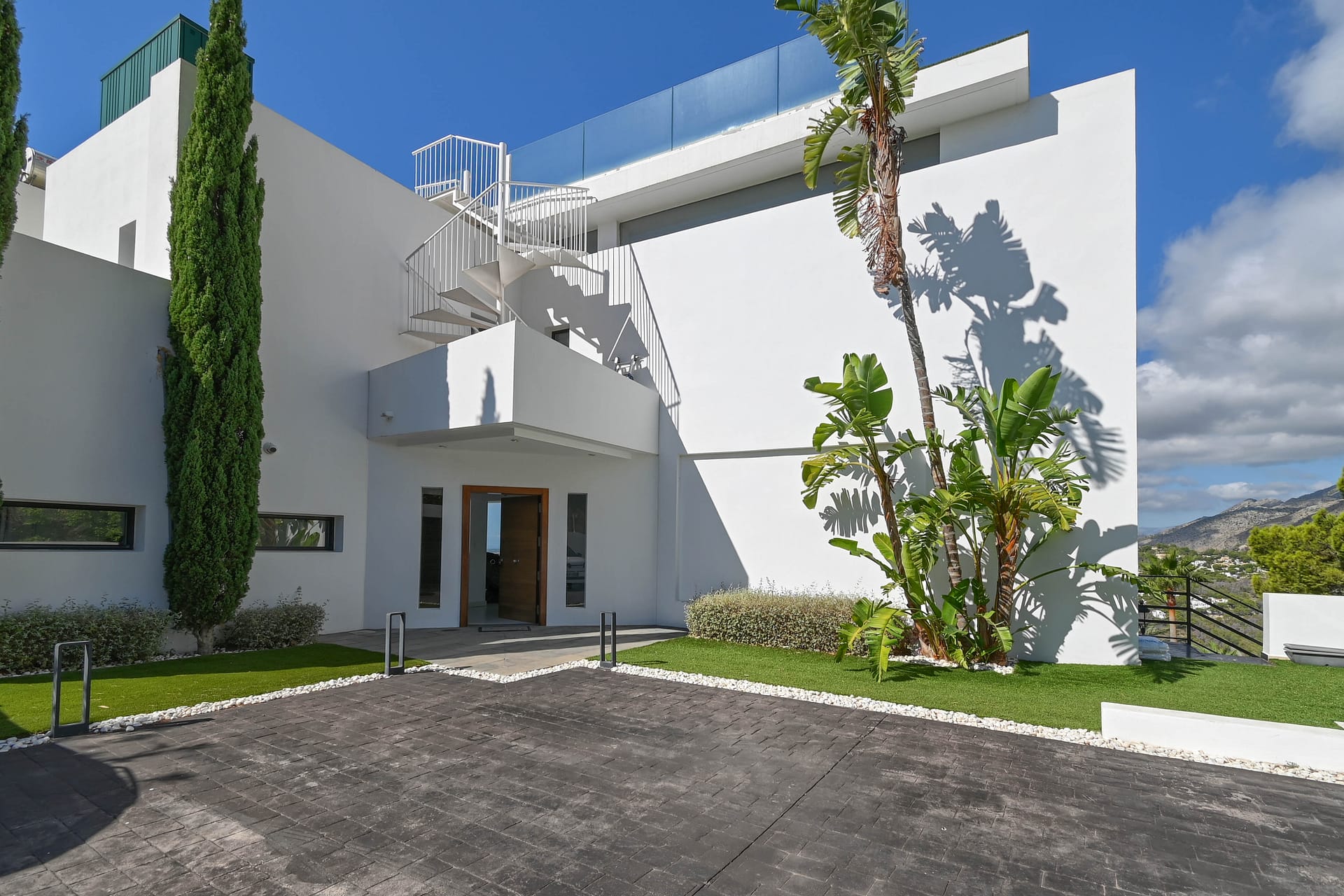Spectaculaire luxe villa met panoramisch zeezicht in Altea