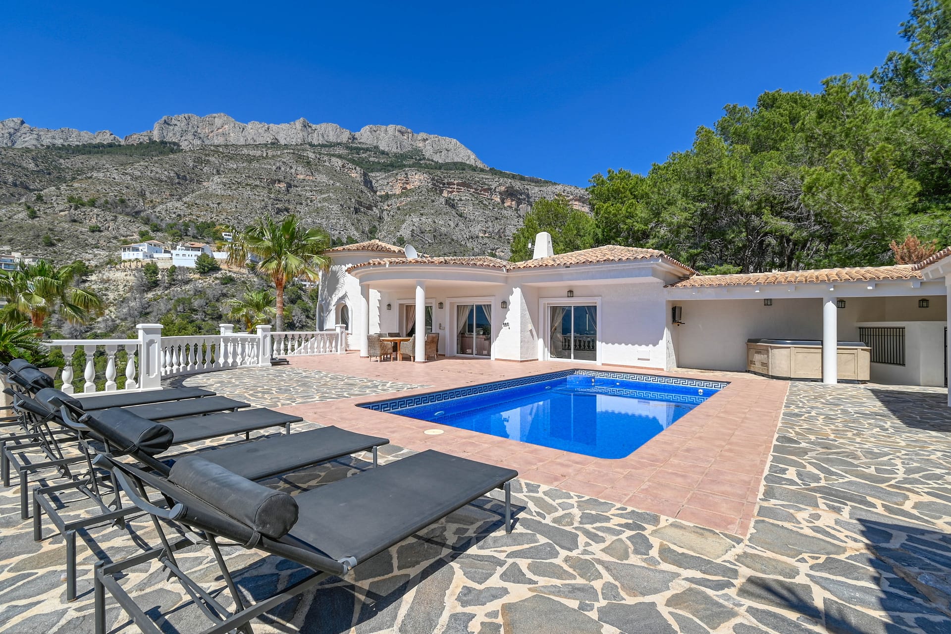 DP-70-TAALT5067-1 Ruime villa met karakter en potentieel in Altea la Vella