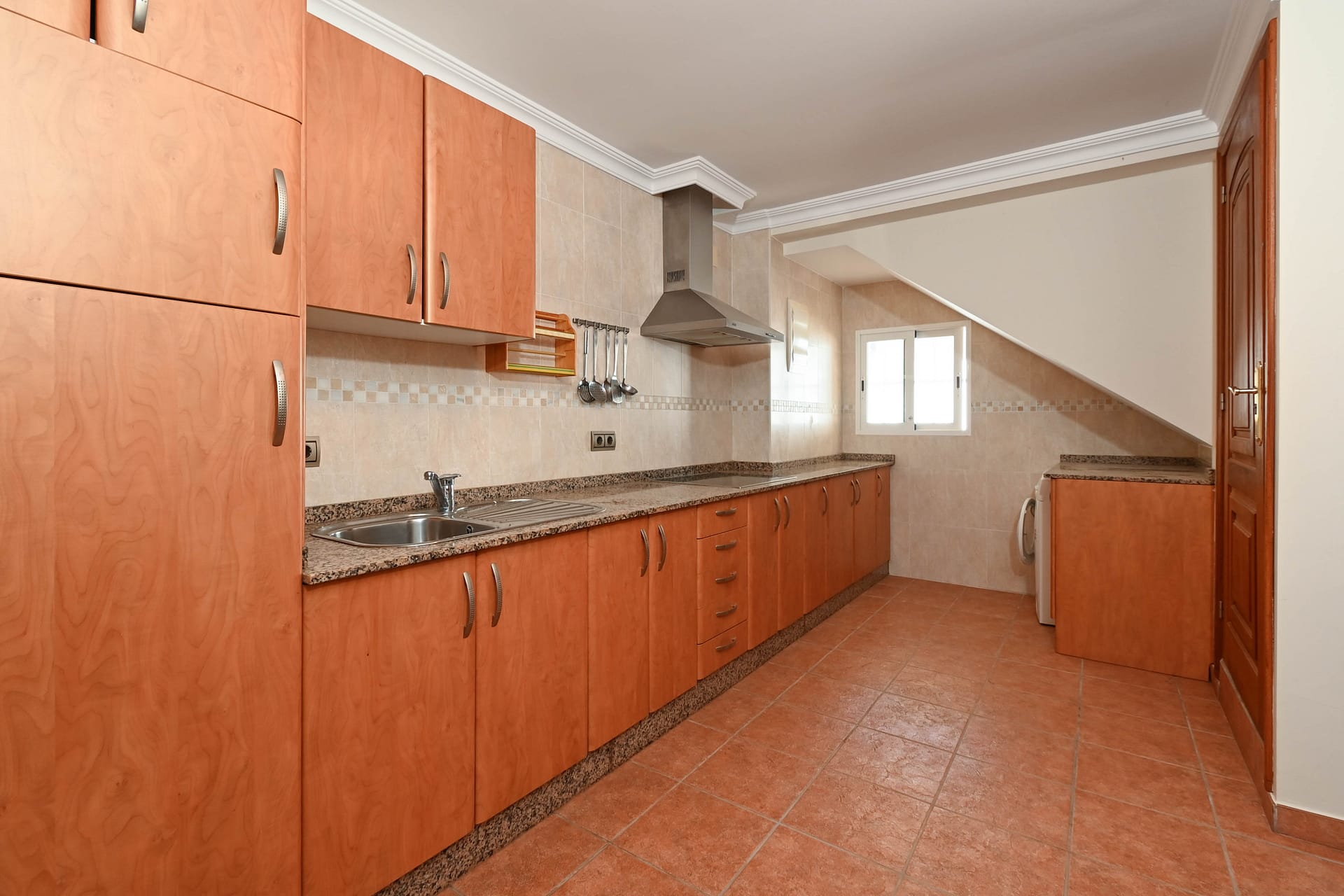 DP-70-TAALT5067-10 Ruime villa met karakter en potentieel in Altea la Vella