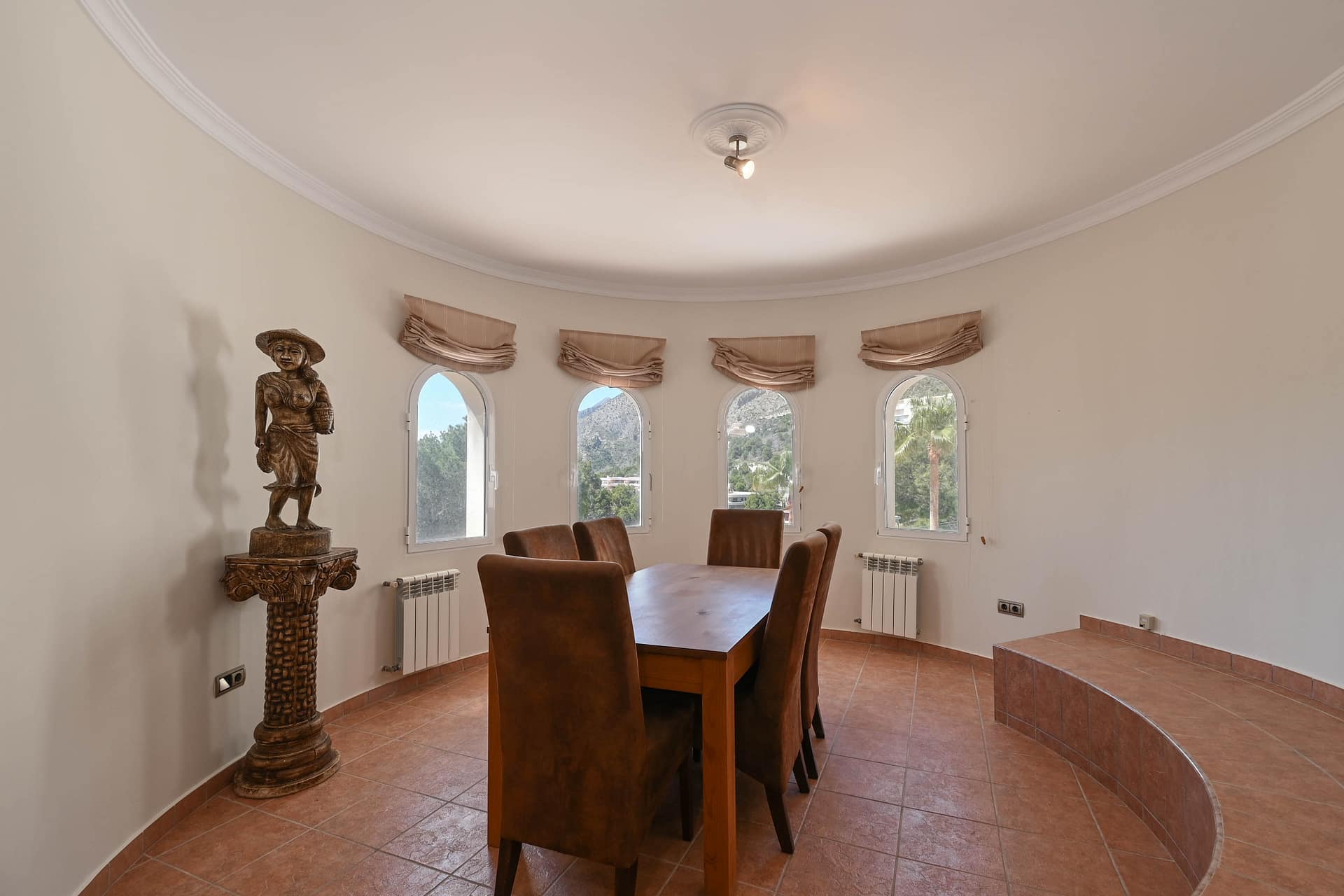 DP-70-TAALT5067-12 Ruime villa met karakter en potentieel in Altea la Vella
