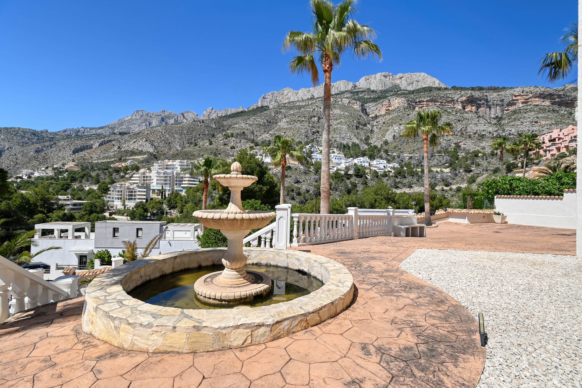 DP-70-TAALT5067-14 Ruime villa met karakter en potentieel in Altea la Vella