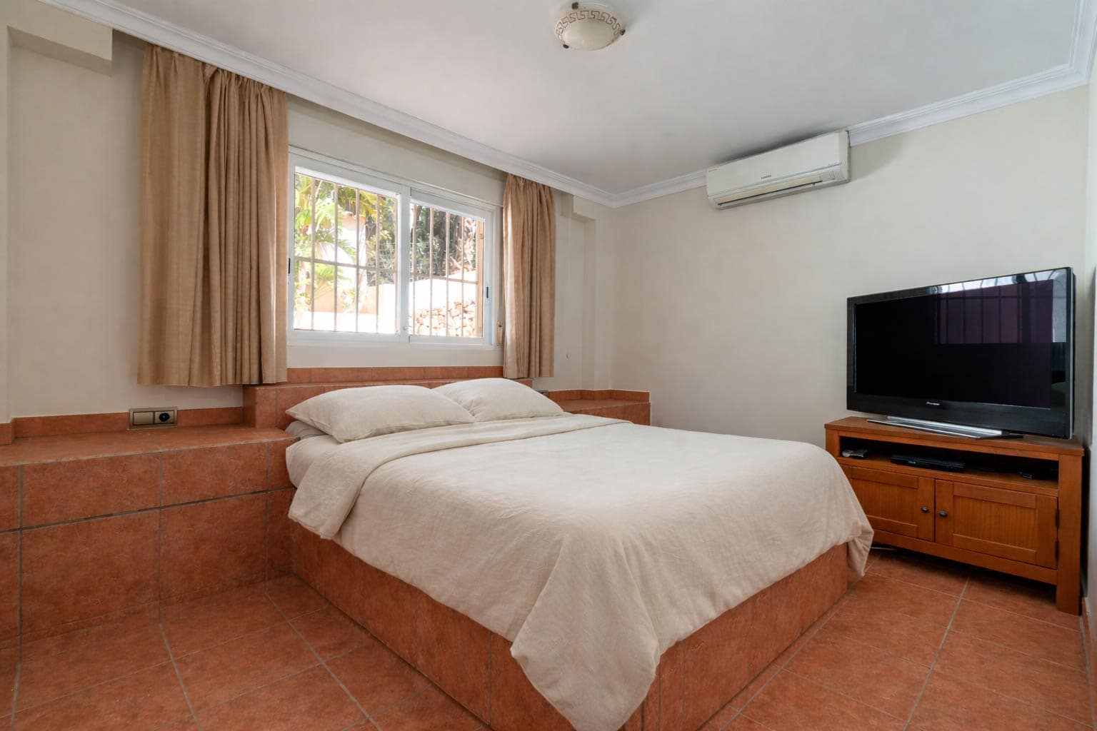 DP-70-TAALT5067-24 Ruime villa met karakter en potentieel in Altea la Vella