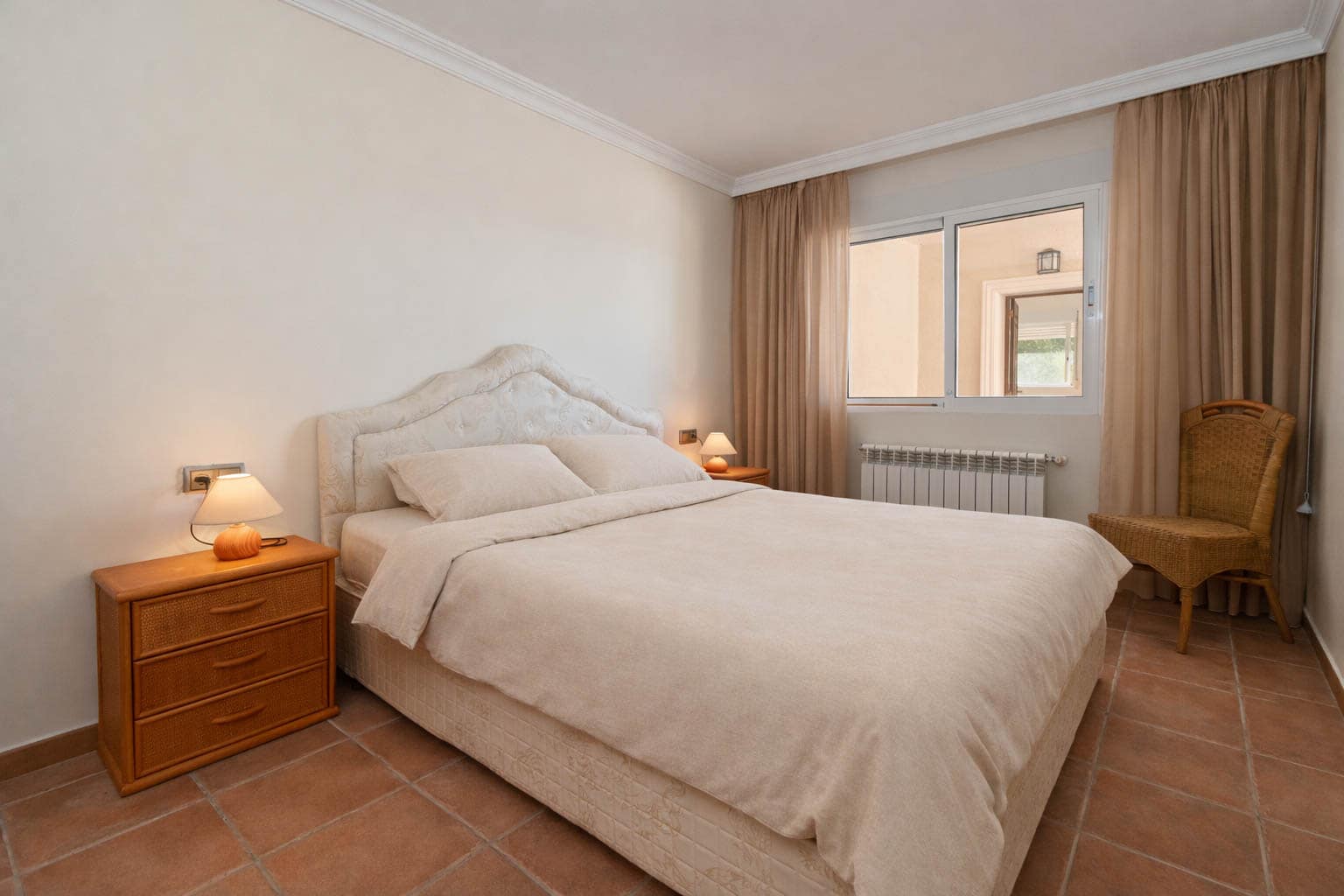 DP-70-TAALT5067-26 Ruime villa met karakter en potentieel in Altea la Vella