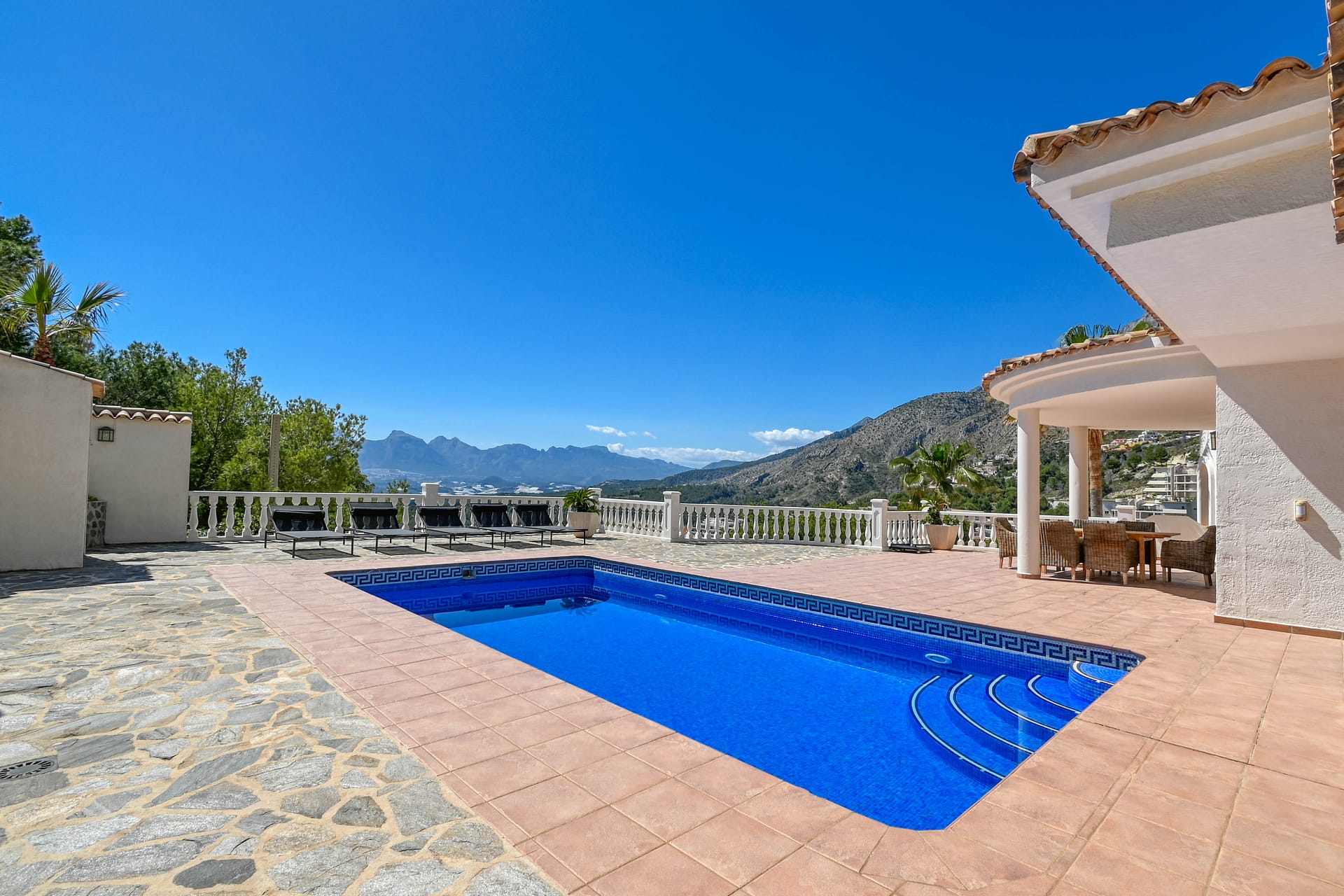 DP-70-TAALT5067-31 Ruime villa met karakter en potentieel in Altea la Vella