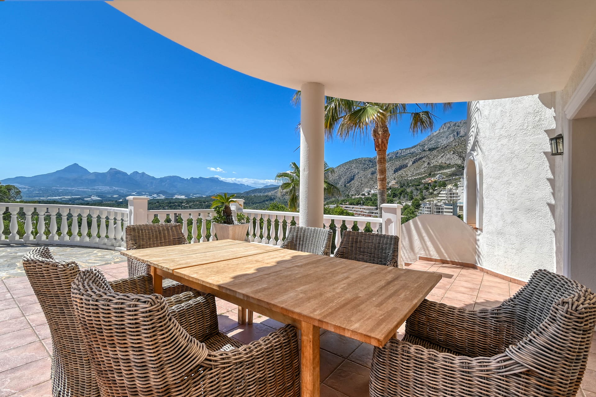 DP-70-TAALT5067-36 Ruime villa met karakter en potentieel in Altea la Vella