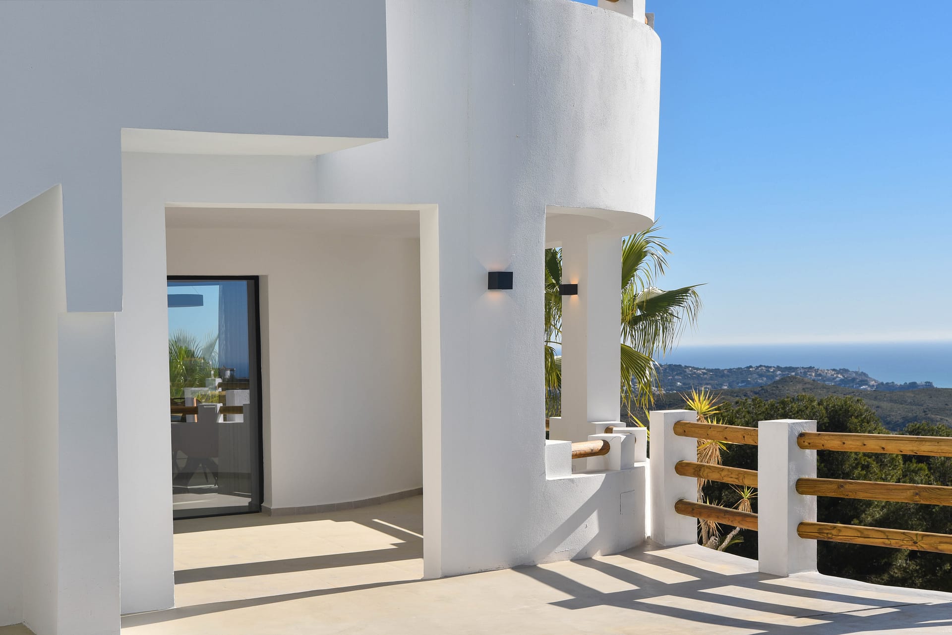 Ibiza stijl villa met panoramisch uitzicht in Benitachell