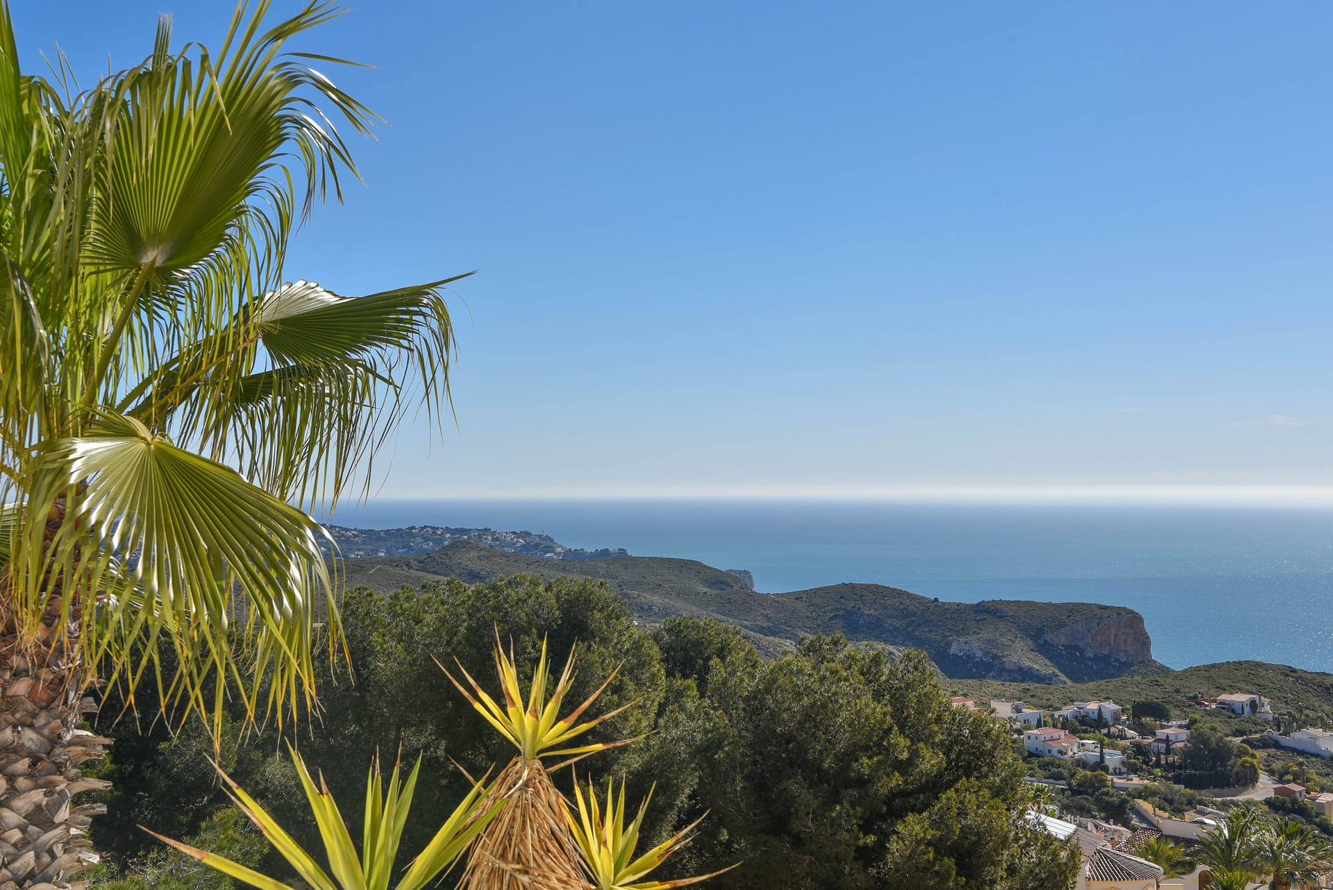 Ibiza stijl villa met panoramisch uitzicht in Benitachell