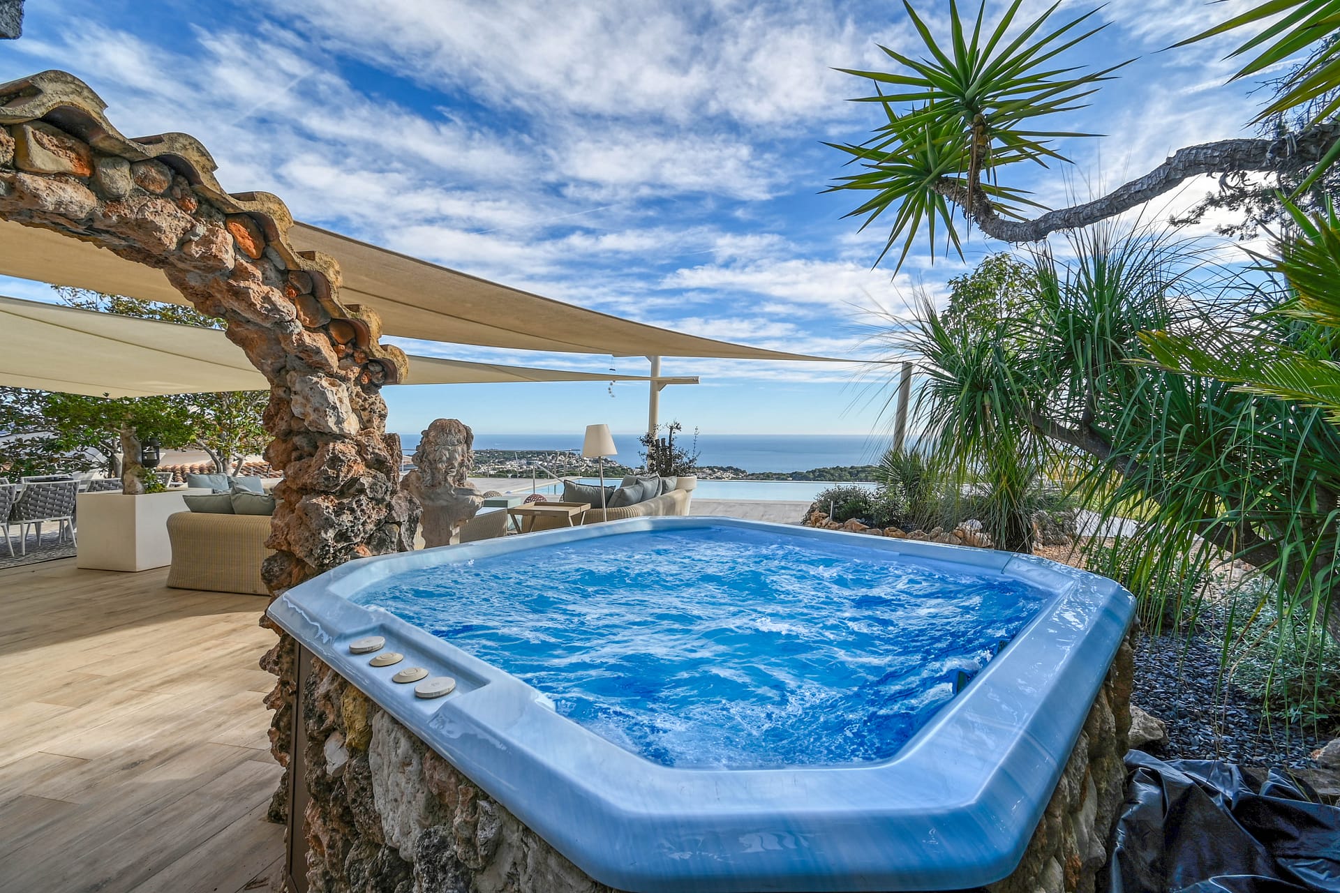 Uitzonderlijke villa met zeezicht van Moraira tot Calpe in Benissa
