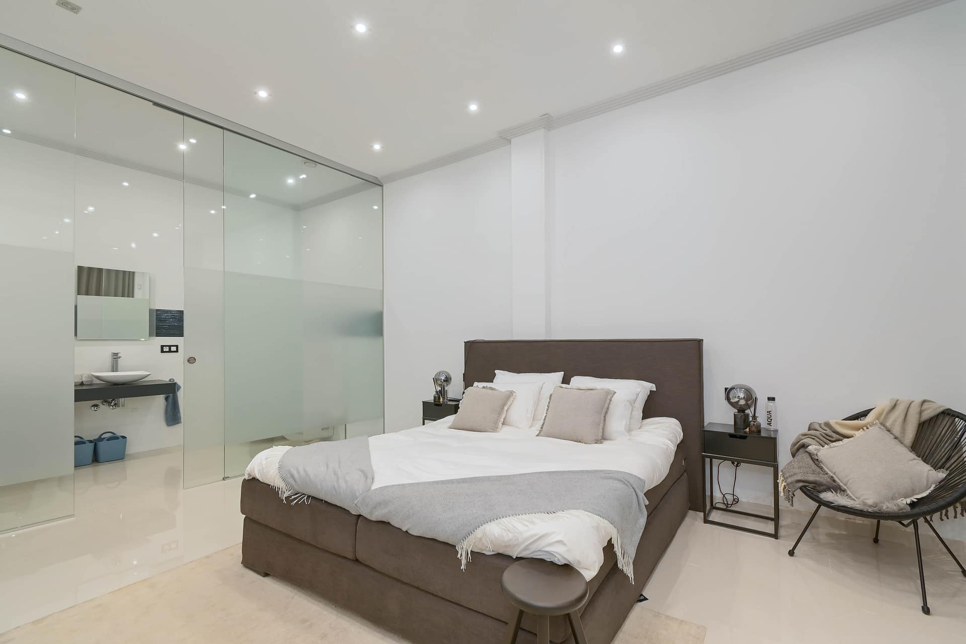 Uitzonderlijke design villa met indoor pool, spa en zeezicht in Benissa