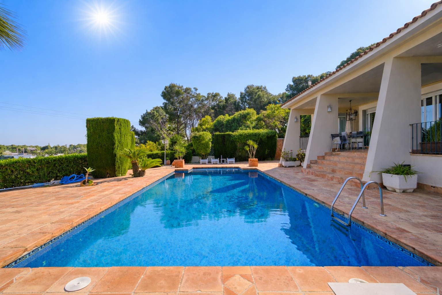 Prachtige villa op vlak perceel in Moraira