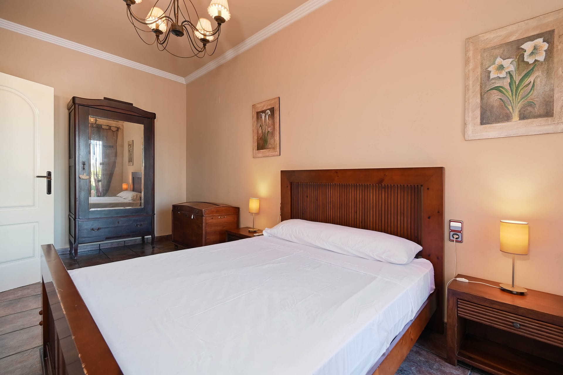 Prachtige villa op vlak perceel in Moraira