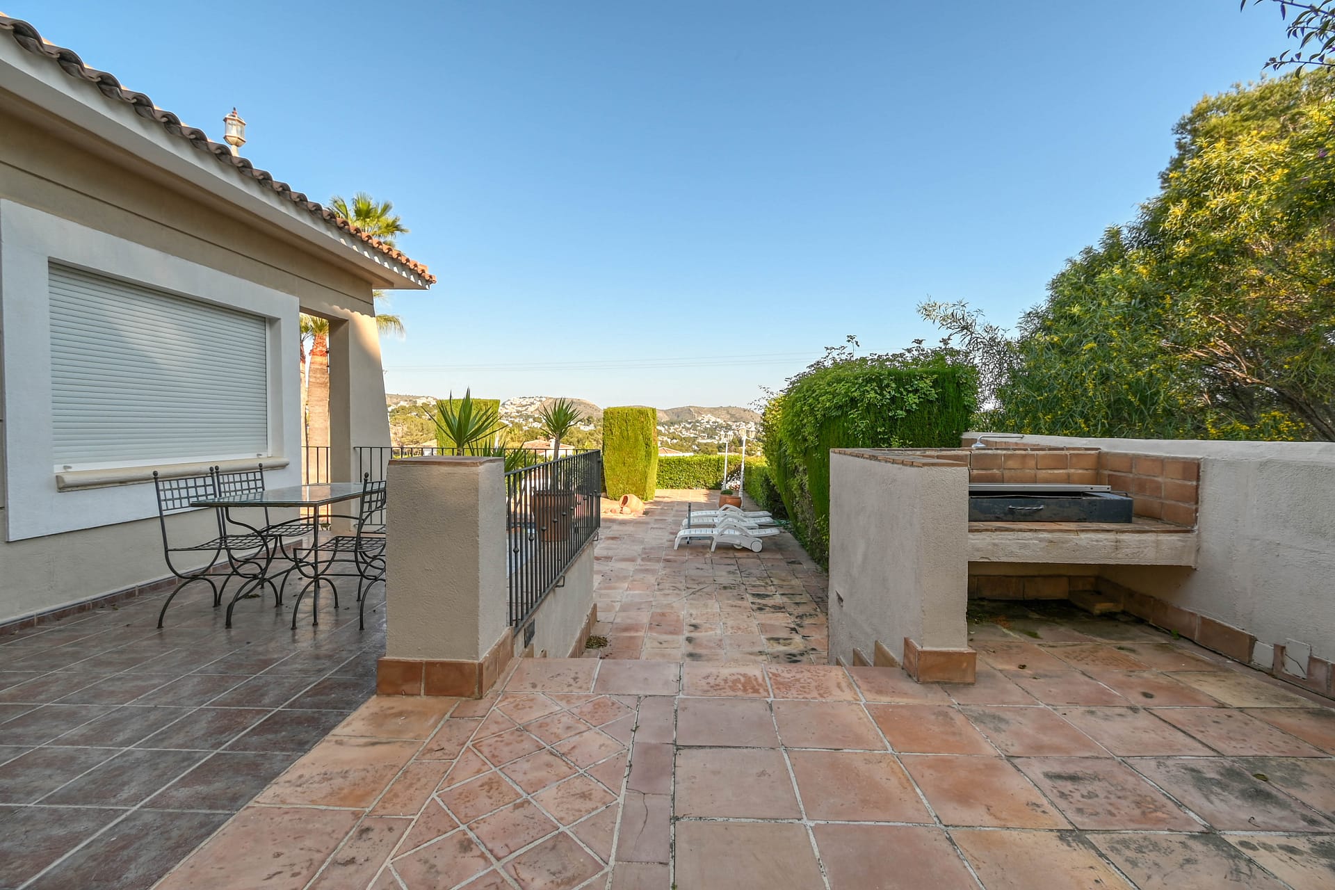 Prachtige villa op vlak perceel in Moraira