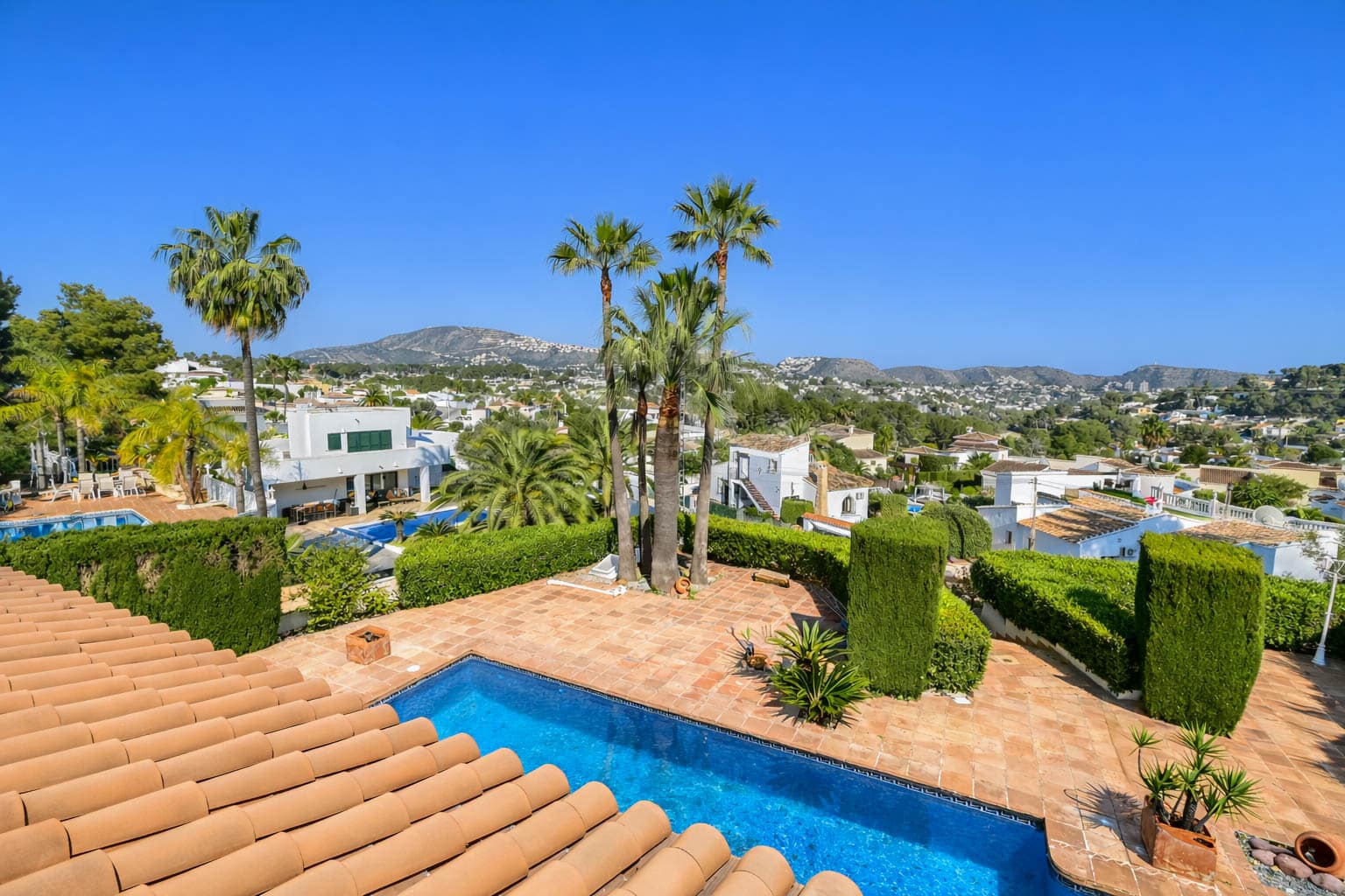 Prachtige villa op vlak perceel in Moraira