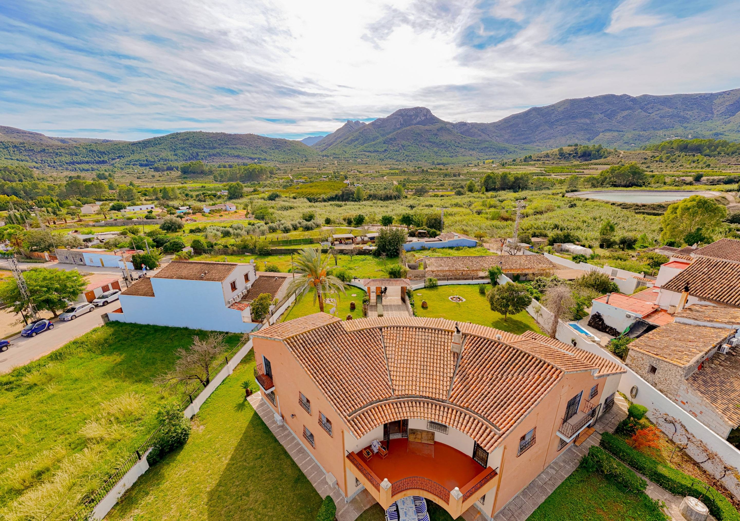 Villa te koop in Alcalali