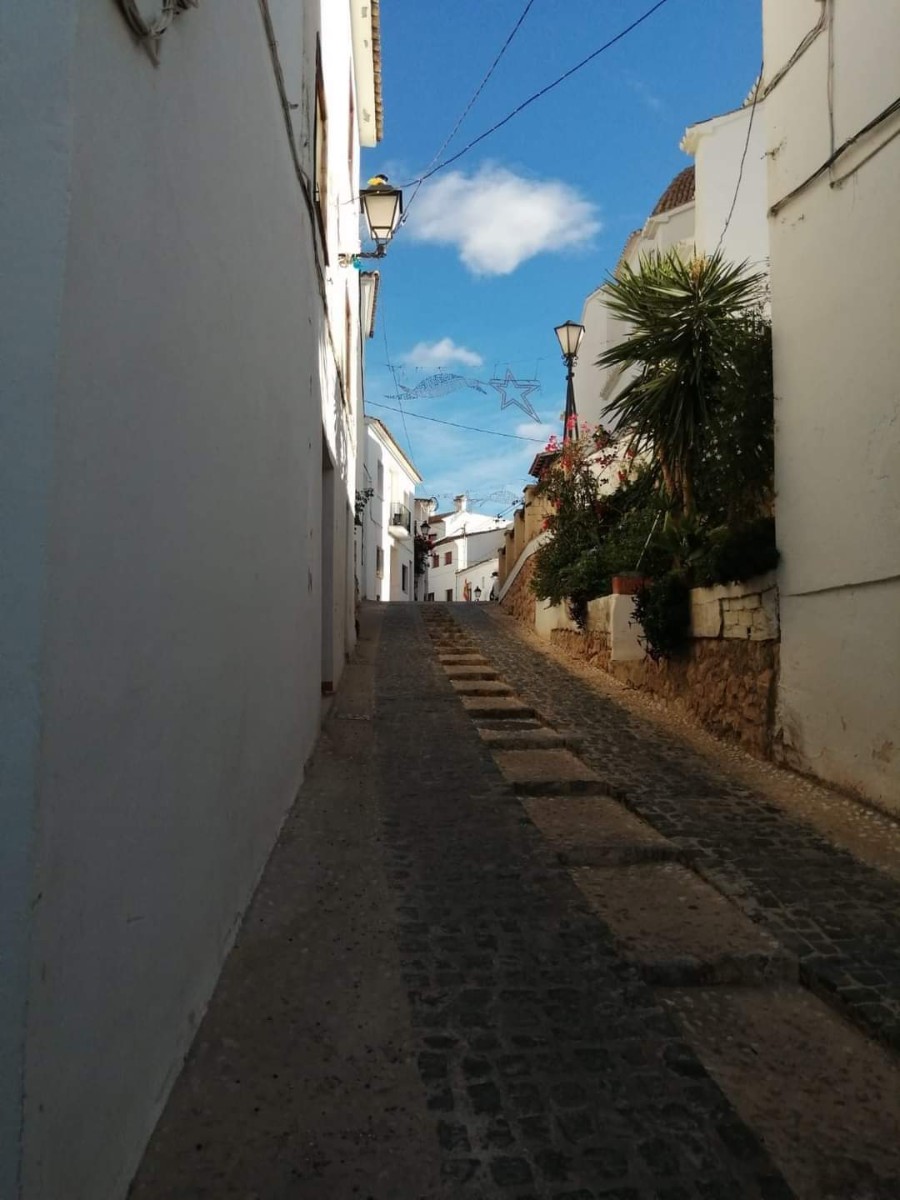 Gerenoveerd herenhuis met twee wooneenheden in Altea