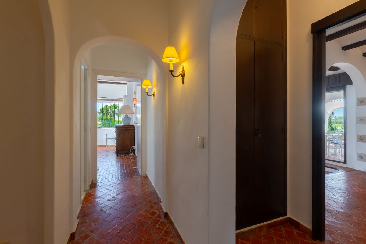 Traditionele villa met zeezicht te koop in Moraira