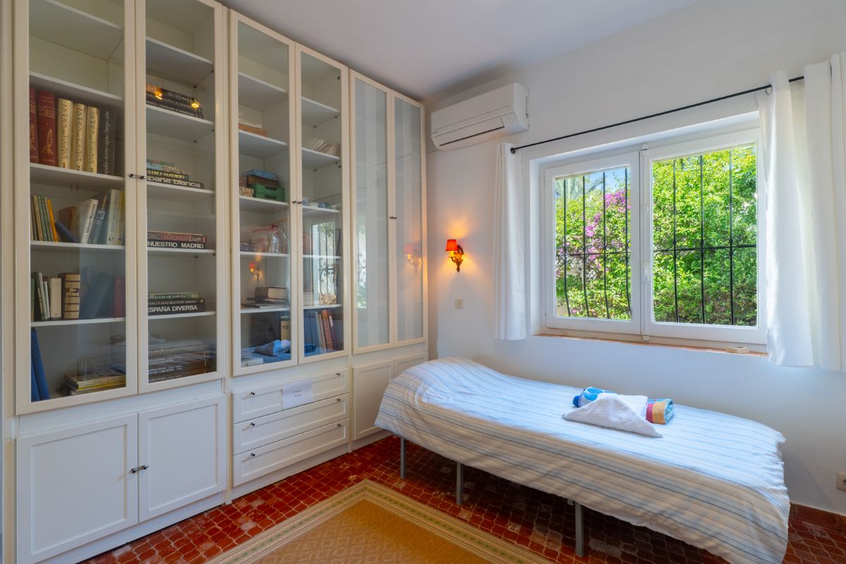 Traditionele villa met zeezicht te koop in Moraira