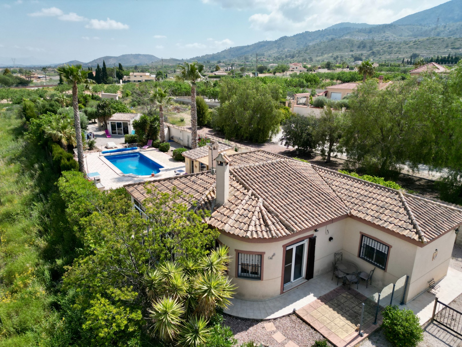 default Villa te koop in Hondón de los Fráiles