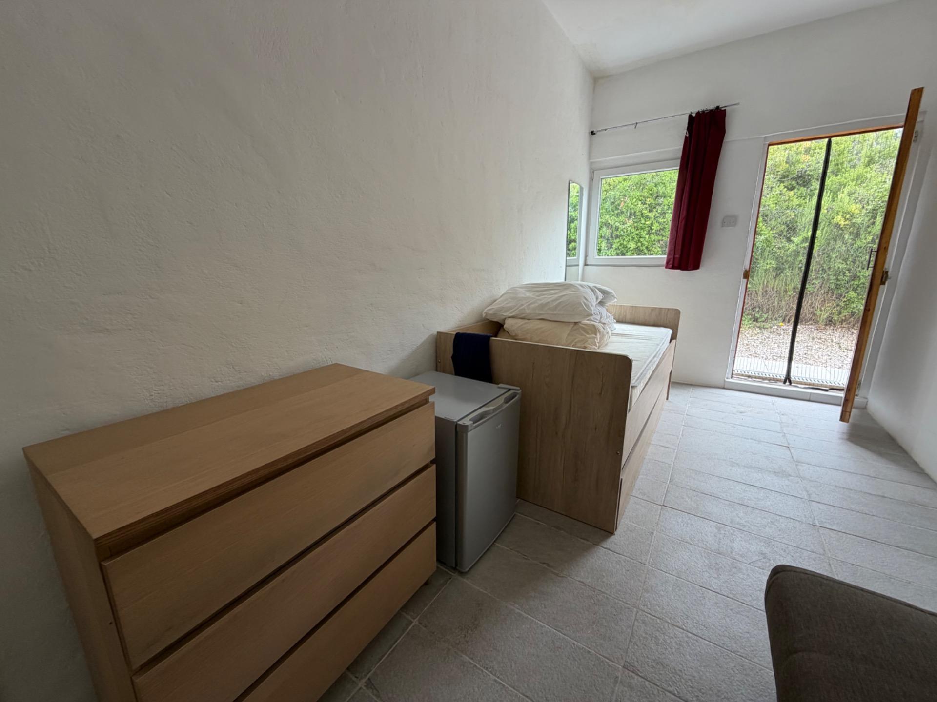 Finca met zwembad in Villar del Arzobispo