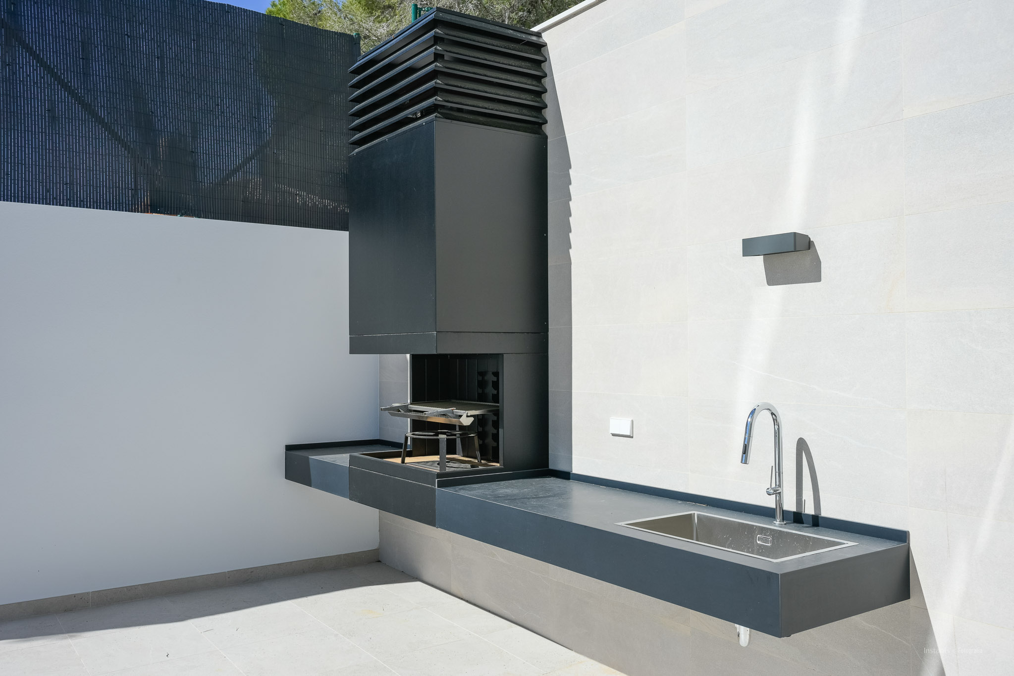 Luxe villa met zeezicht te koop in Altea