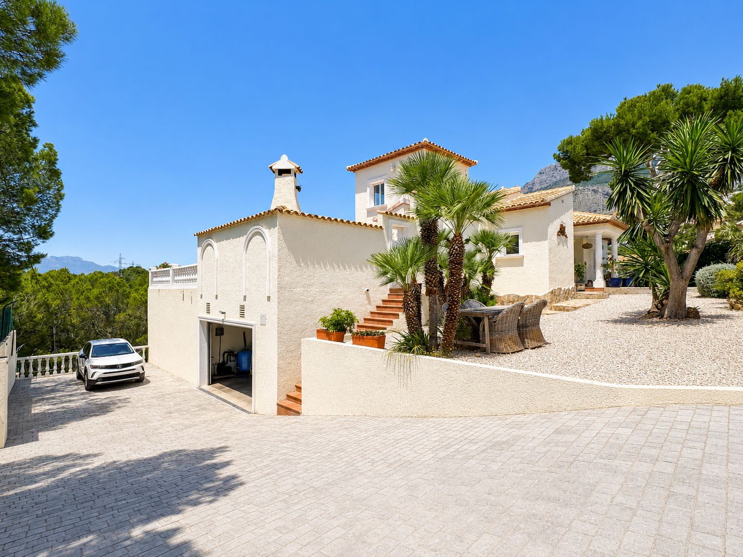 Instapklare villa met zeezicht en bergpanorama in Altea