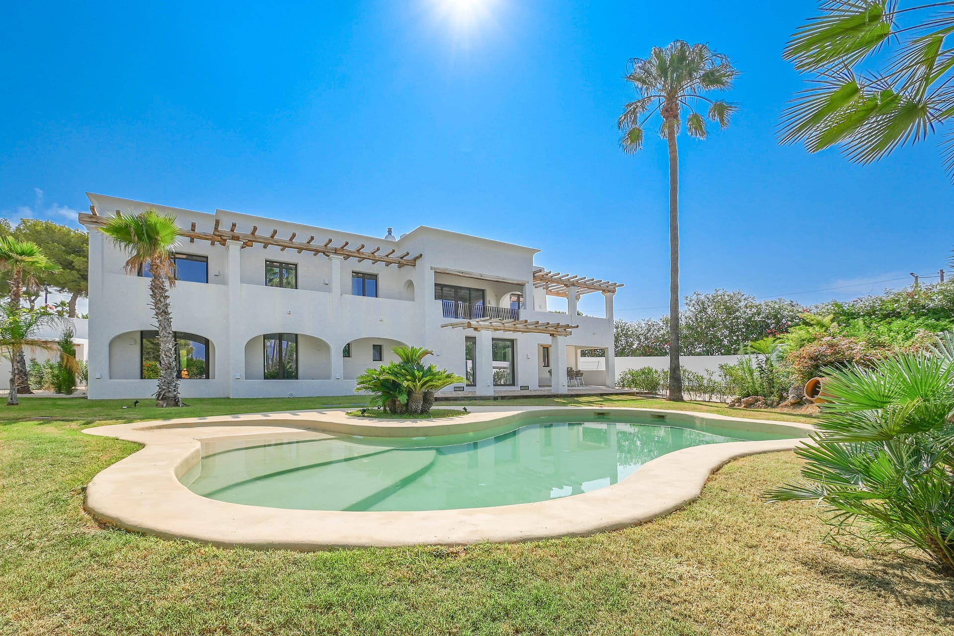 Meesterlijk gerenoveerde mediterrane villa in San Jaime – Benissa