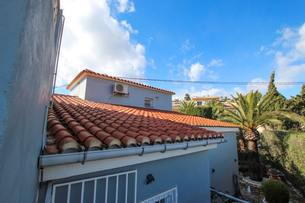 DP-07-R5297821-29 Villa met zeezicht te koop in Calpe