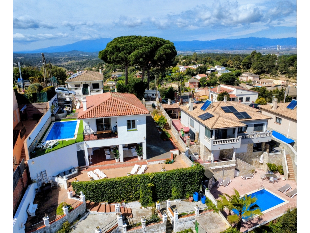 3242_p1jrflf5f711jnror7tf6nq17i35.jpg Villa te koop in Vidreres