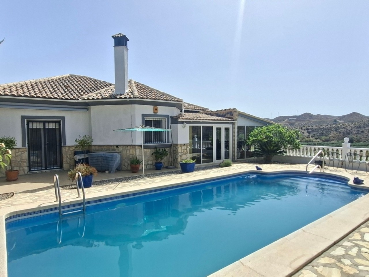 Royale villa met privé zwembad en uitzicht in Arboleas