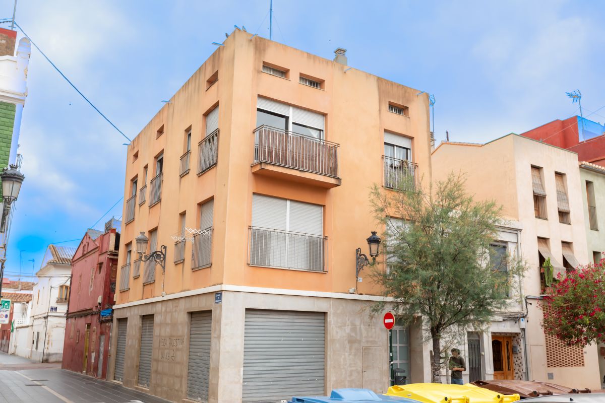Duplex appartement vlakbij zee te koop in Valencia stad