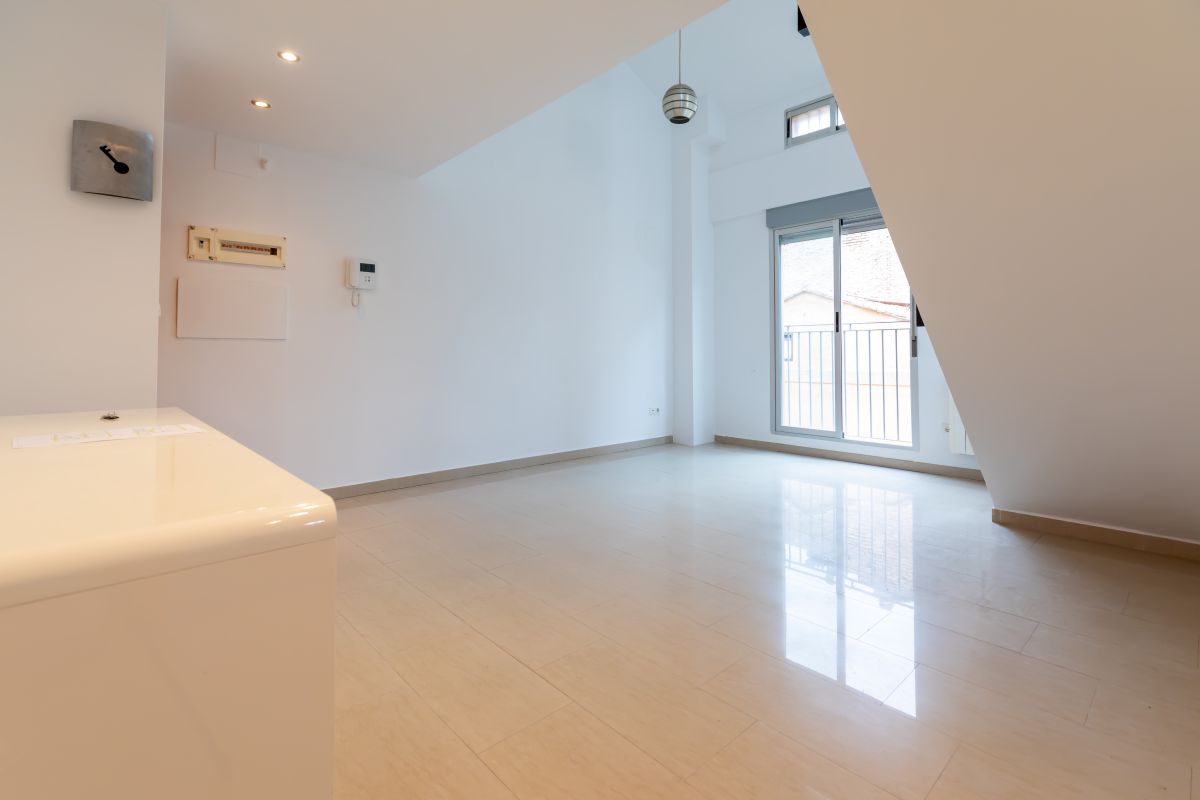 Duplex appartement vlakbij zee te koop in Valencia stad