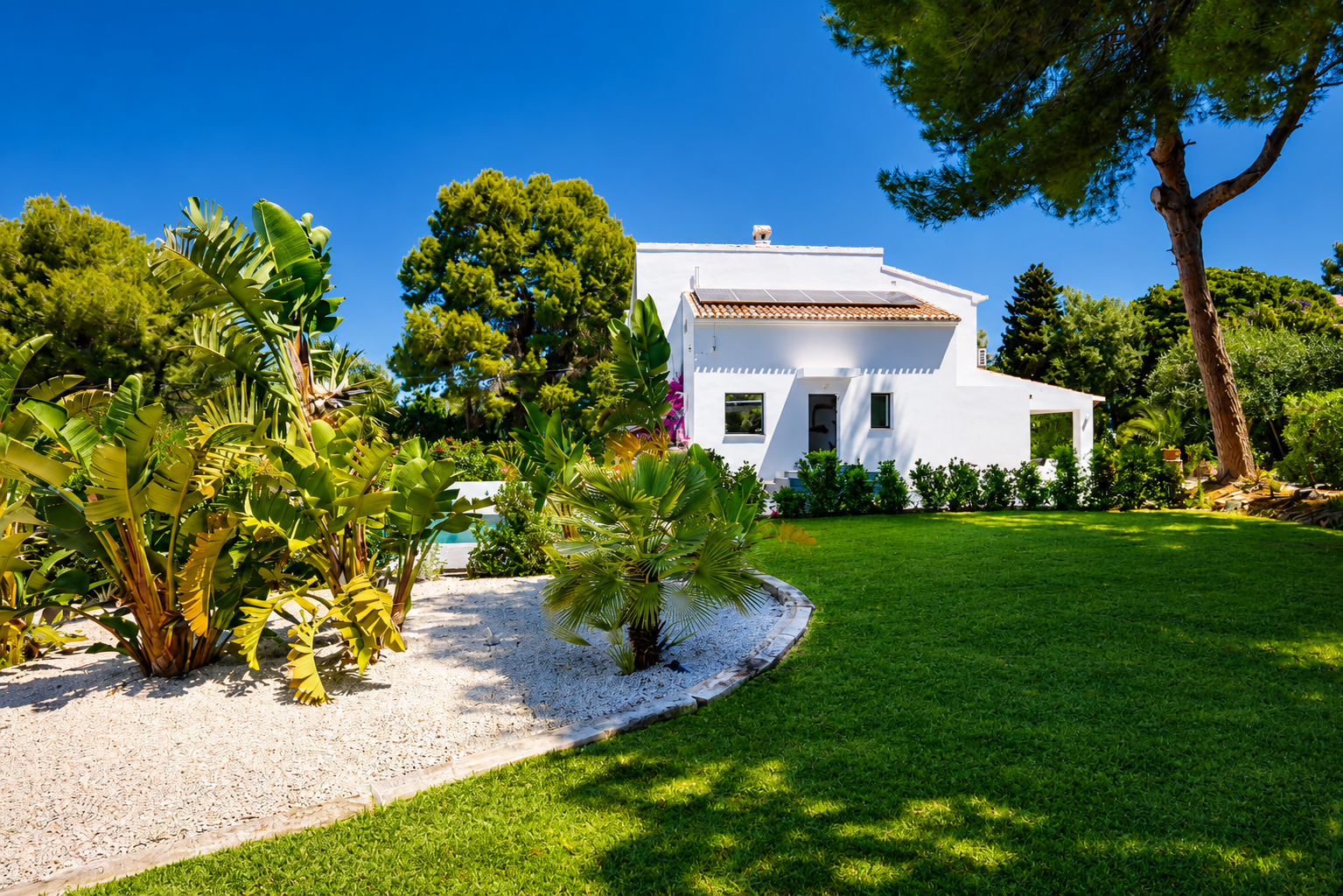 Villa met 5 appartementen op loopafstand strand in Javea