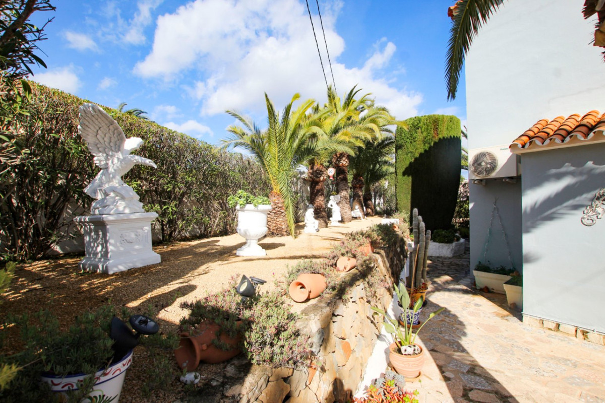 DP-07-R5297821-39 Villa met zeezicht te koop in Calpe