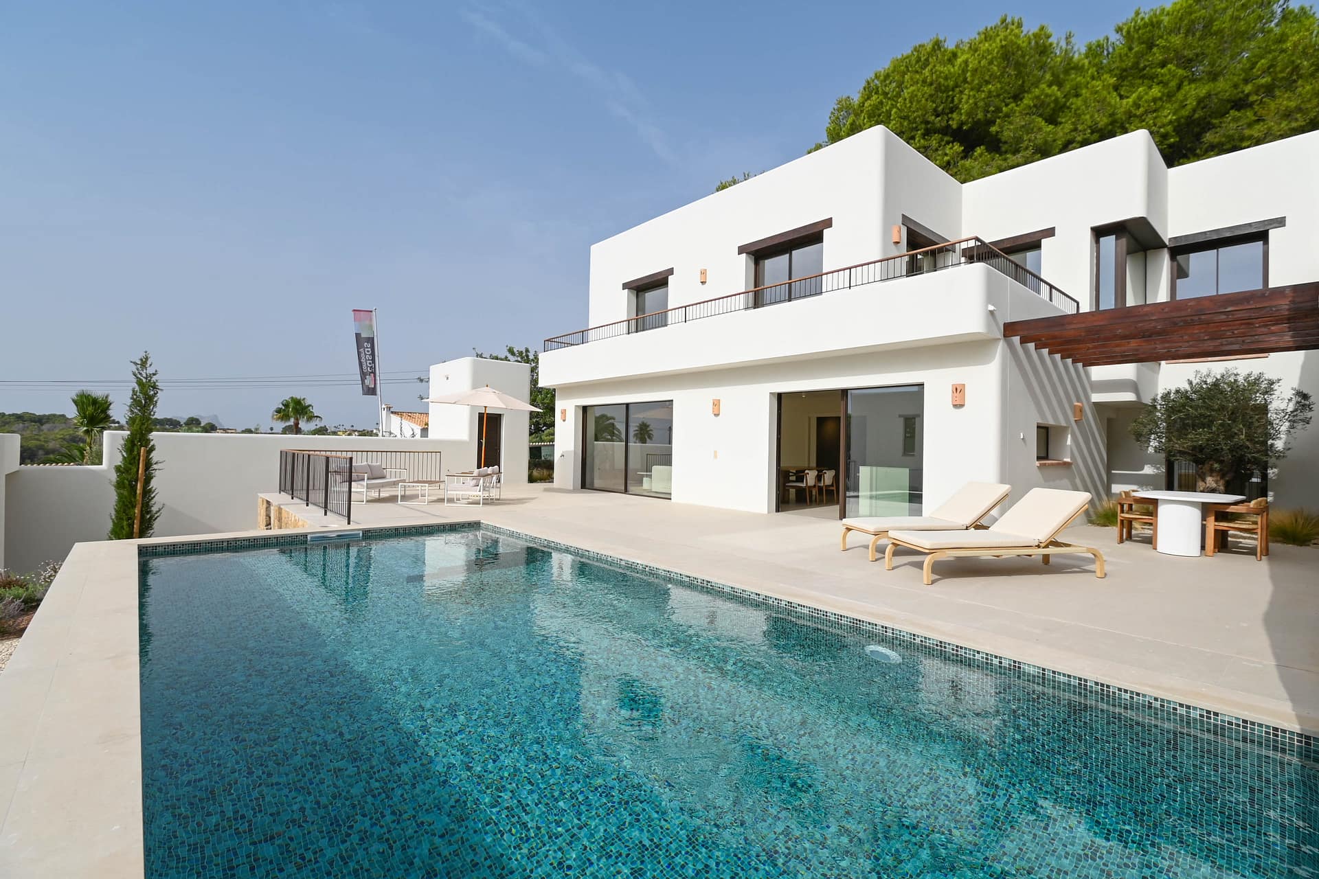 Elegante villa in afgesloten gemeenschap in Moraira