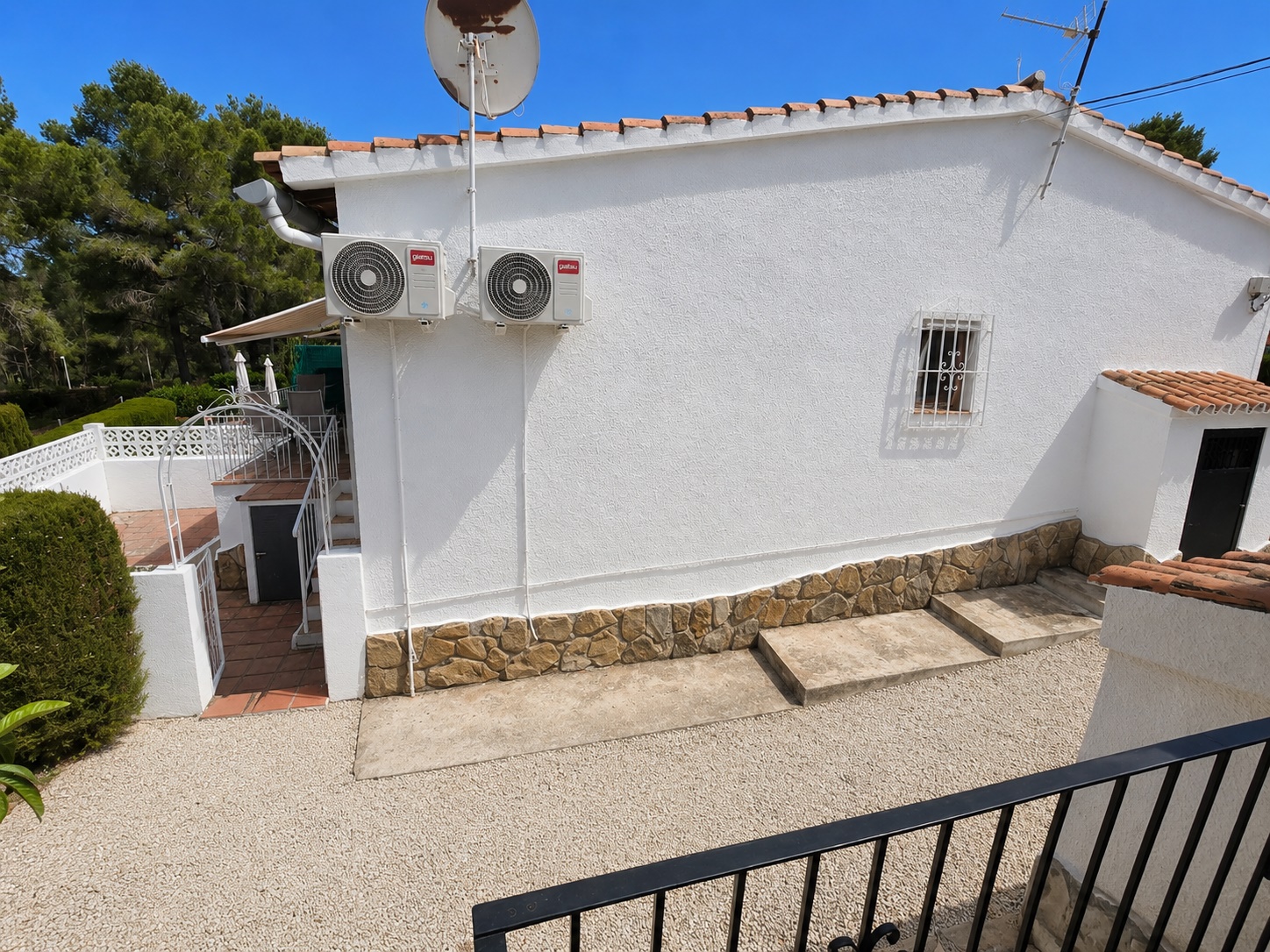 Geschakelde woning te koop in Moraira