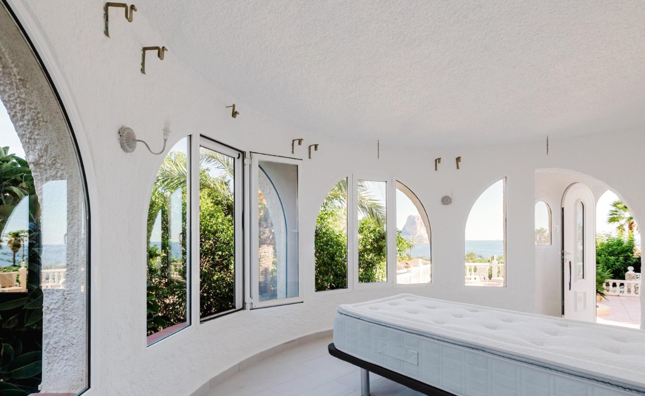 DP-02-ENJ-VI-00461-D-12 Villa met schitterend zeezicht te koop in Calpe