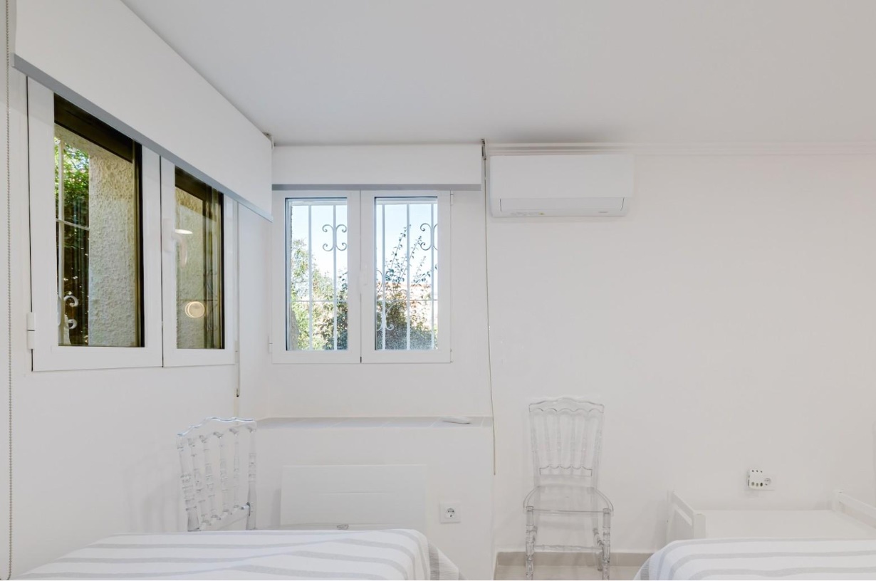 DP-02-ENJ-VI-00461-D-23 Villa met schitterend zeezicht te koop in Calpe
